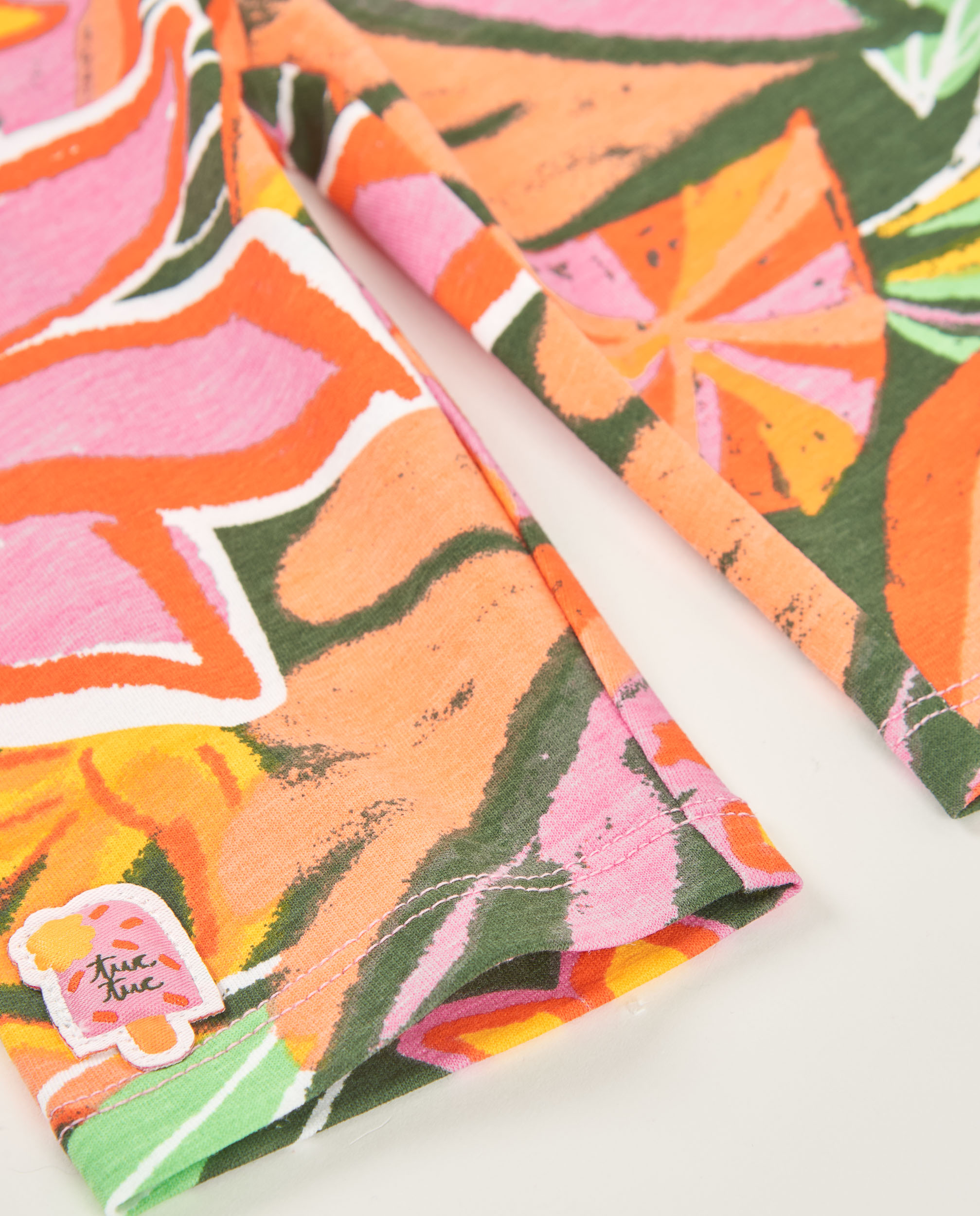 Leggings Infantil de Malha com Design Floral de Grande Formato Laranja-4