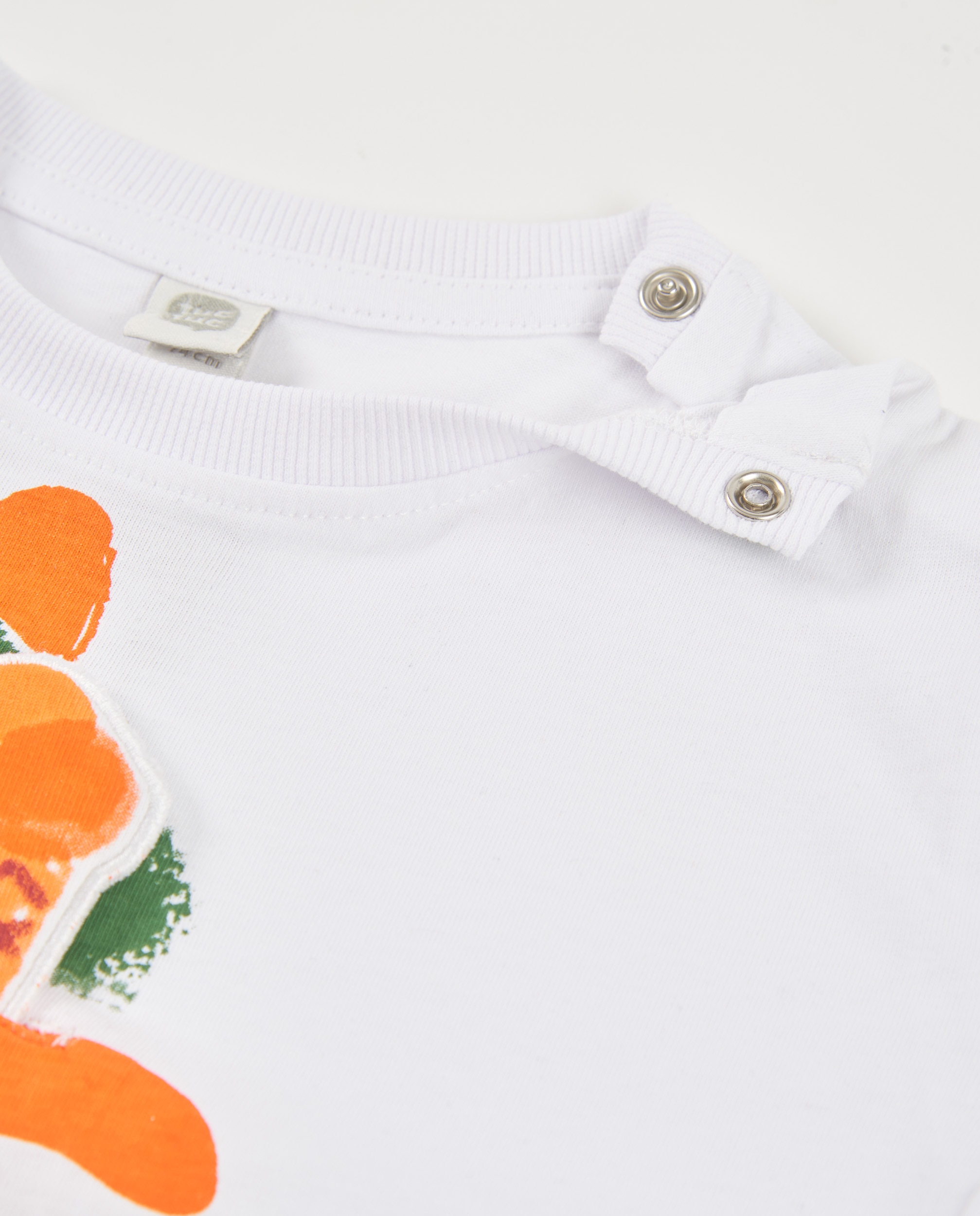 T-shirt Infantil de Malha com Aplicação Frontal Branco-3