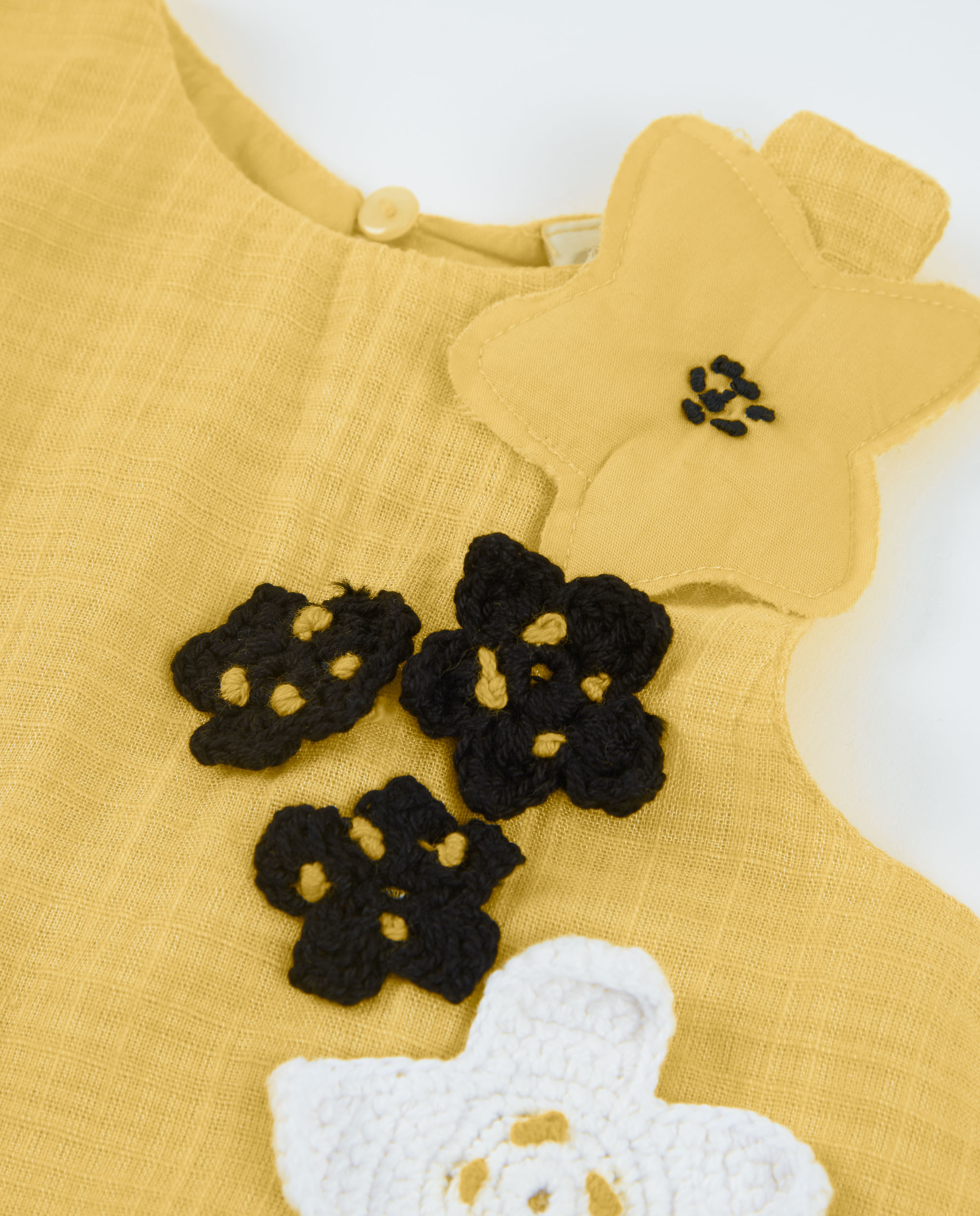 Blusa de Plana com Aplicações Florais Tuc tuc Amarelo-3