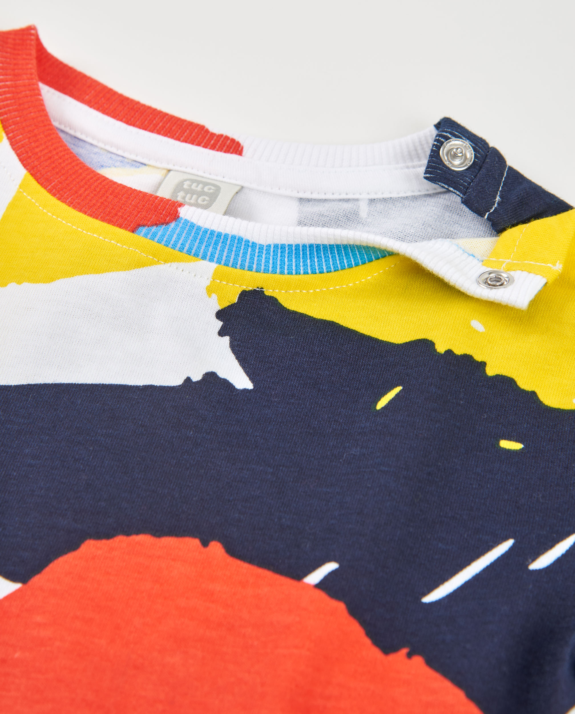 T-shirt Infantil de Malha e Estampado Abstrato Branco-3