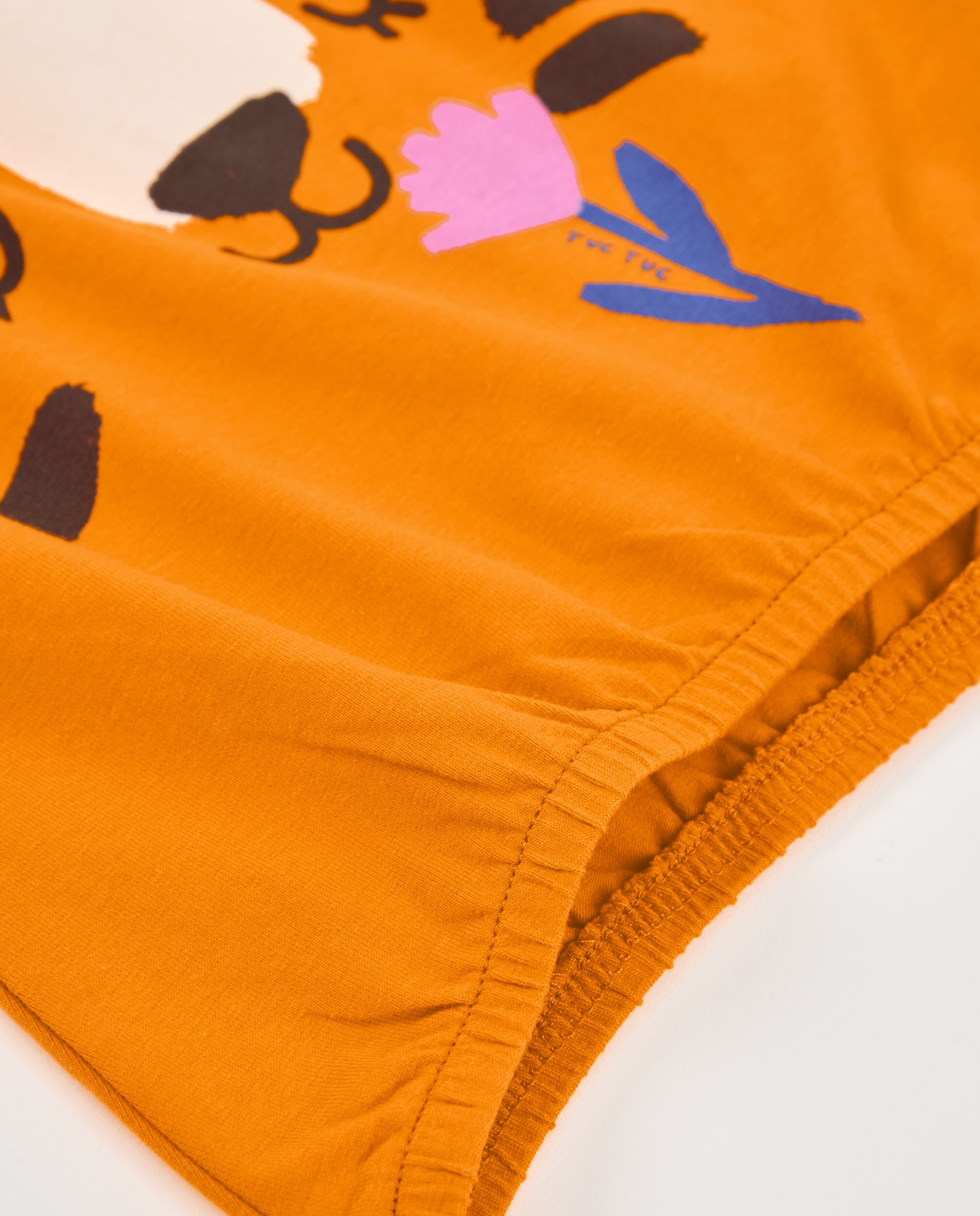T-shirt Infantil de Malha e Bainha Elástica Laranja-4