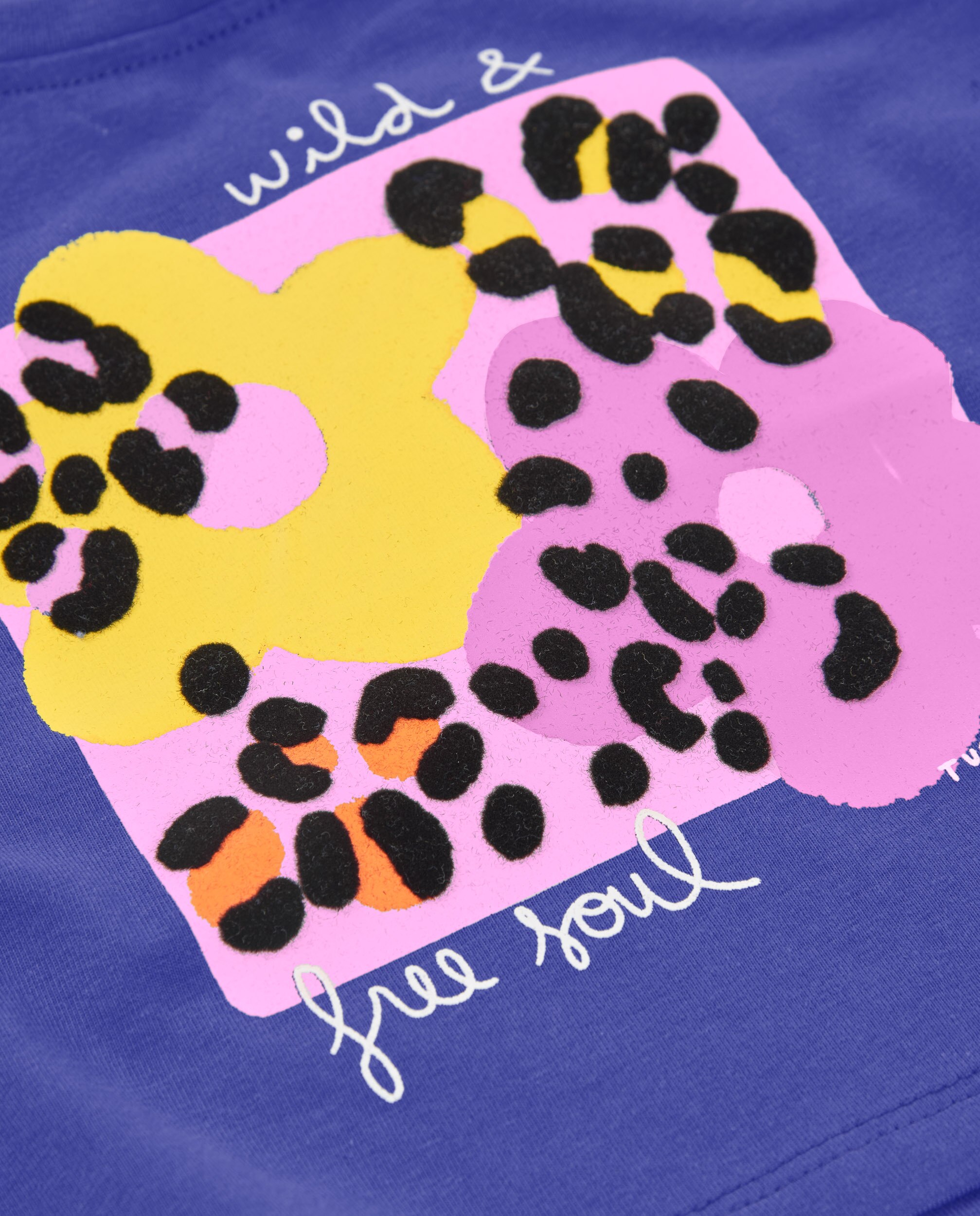 T-shirt Infantil de Malha com Estampado Frontal Lilás-4