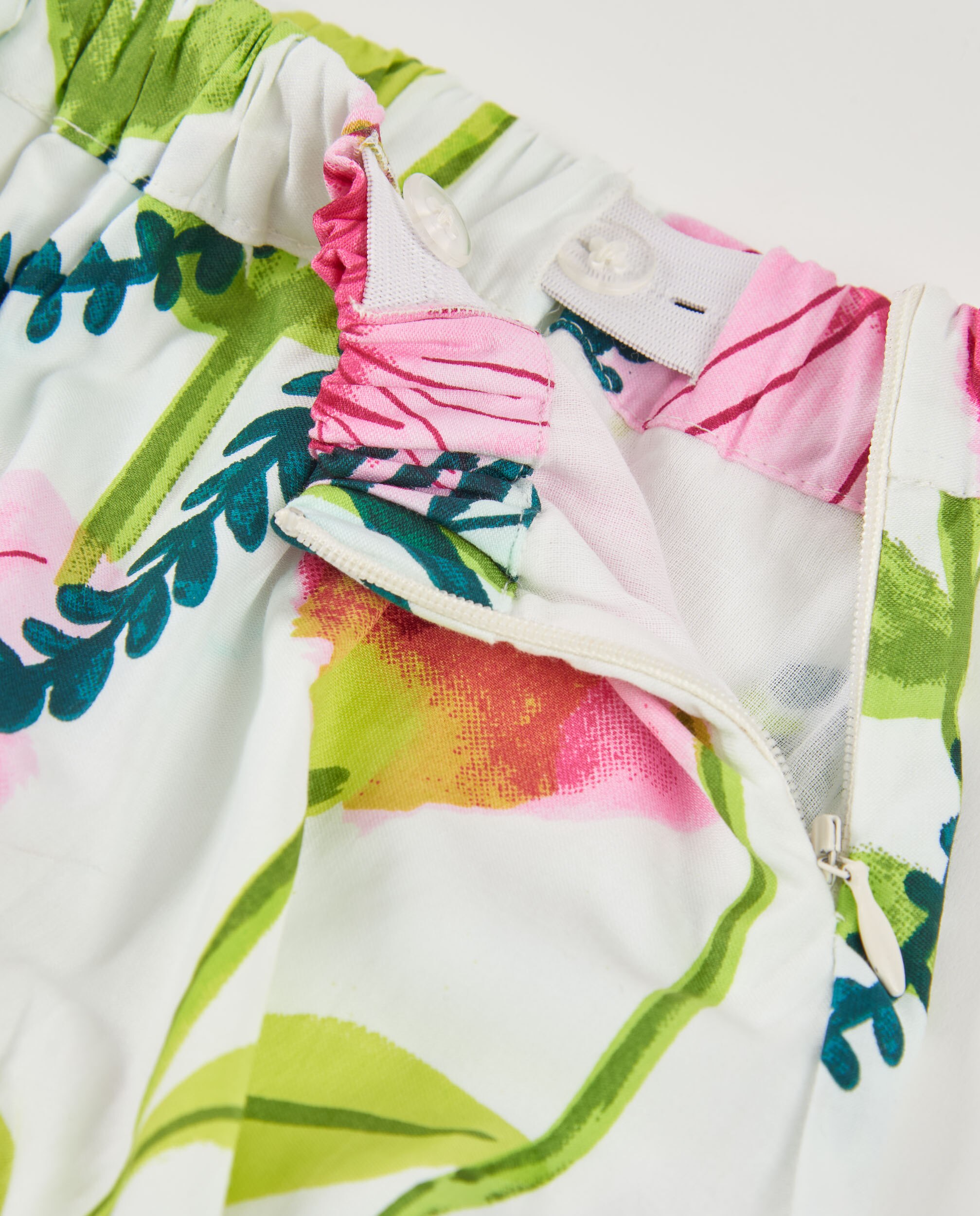 Saia Infantil de Plana com Design Floral Branco-3