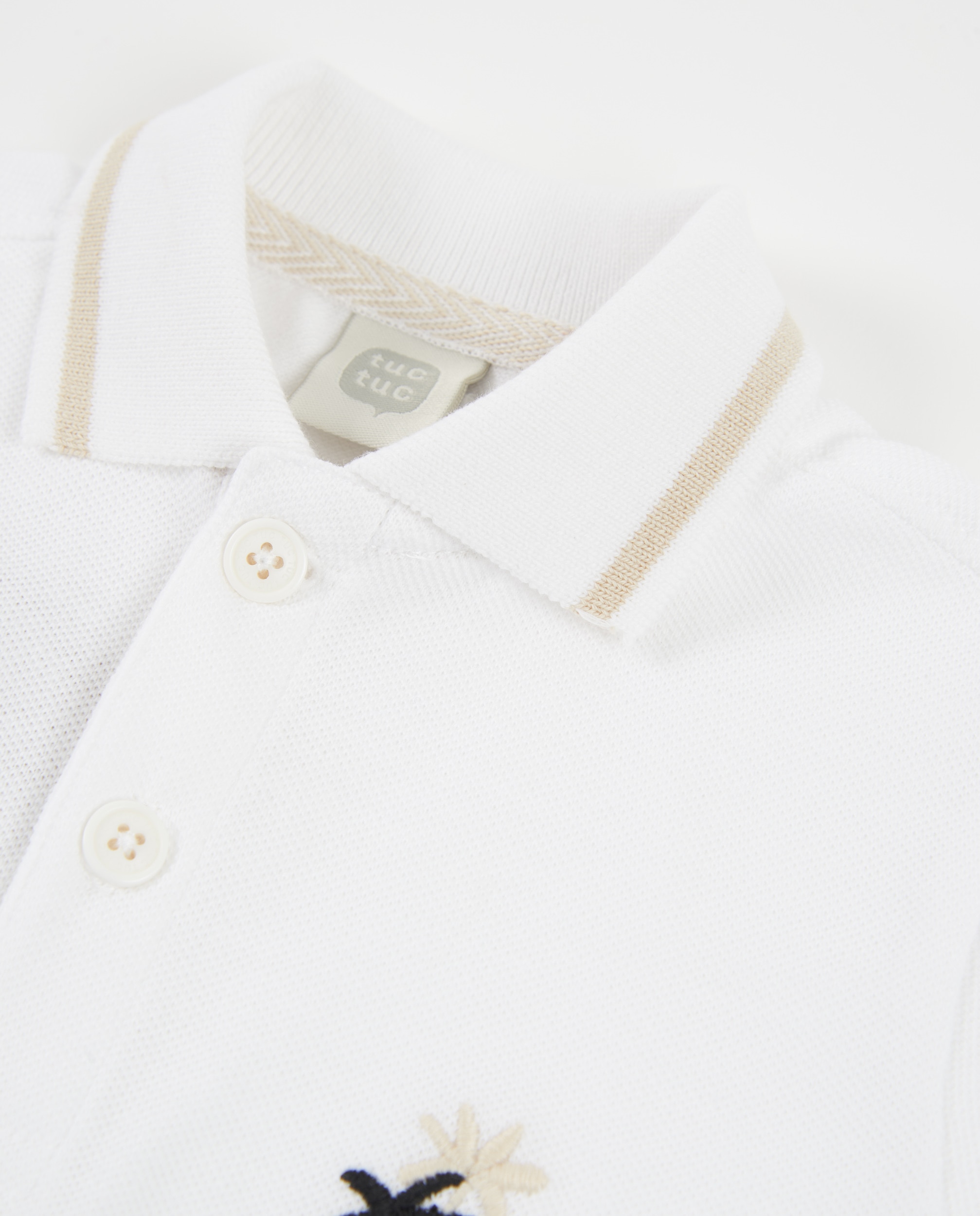 Polo Infantil de Malha com Bordado Decorativo Branco-3