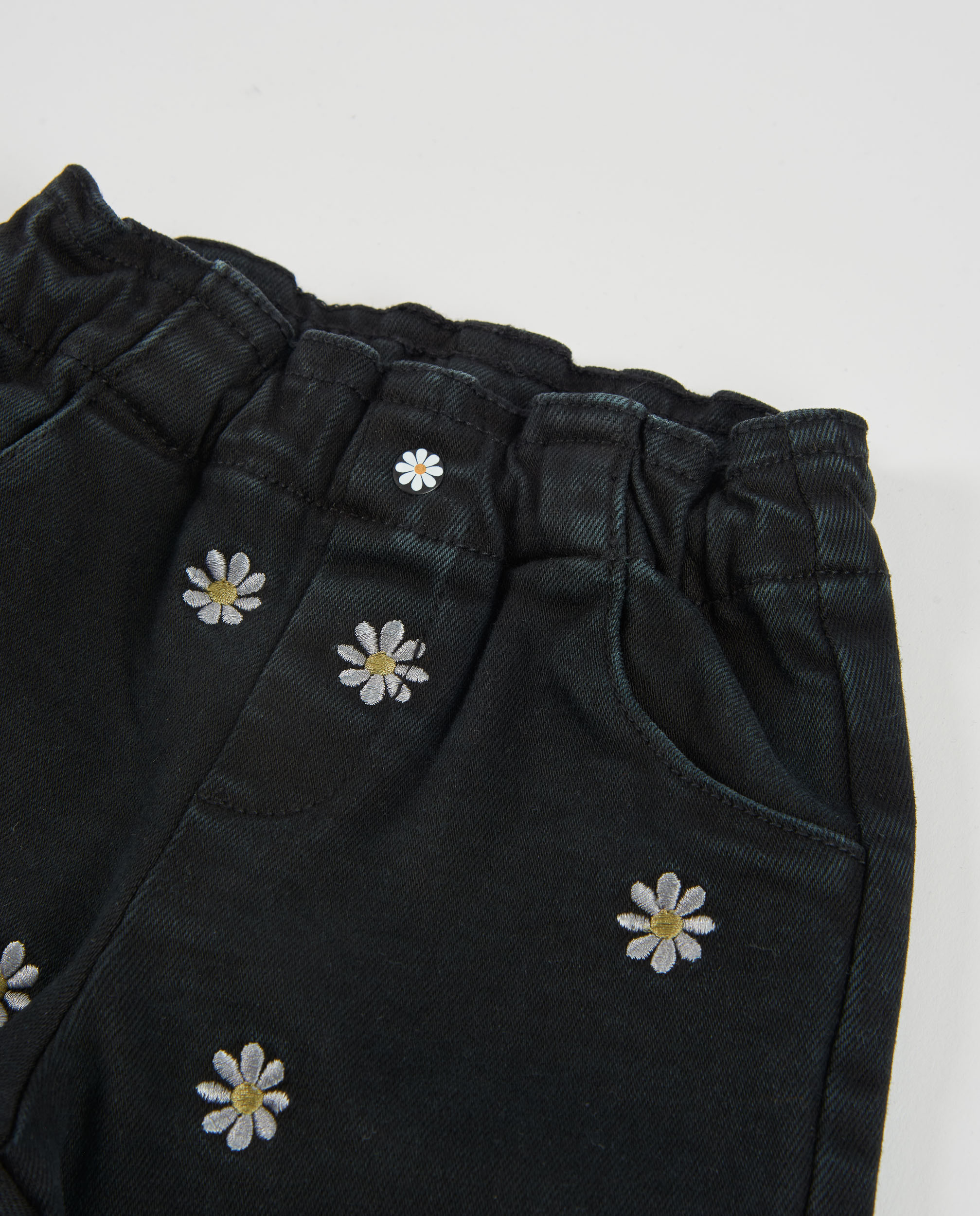 Calças Infantil de Tecido Plano com Bordados Florais Preto-3