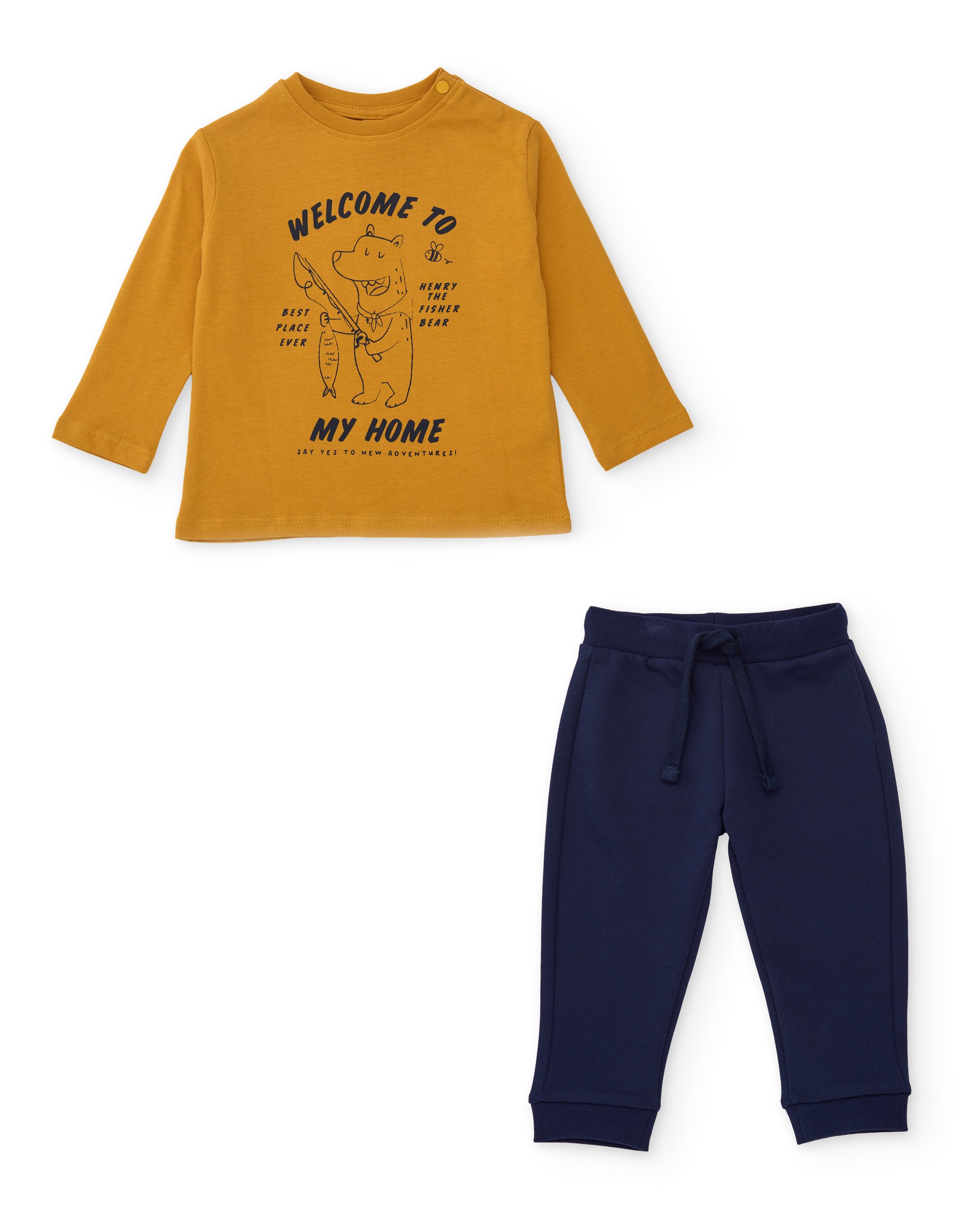 Imagem 0 de Conjunto Infantil com T-shirt Estampada de Malha e Calças de Felpa