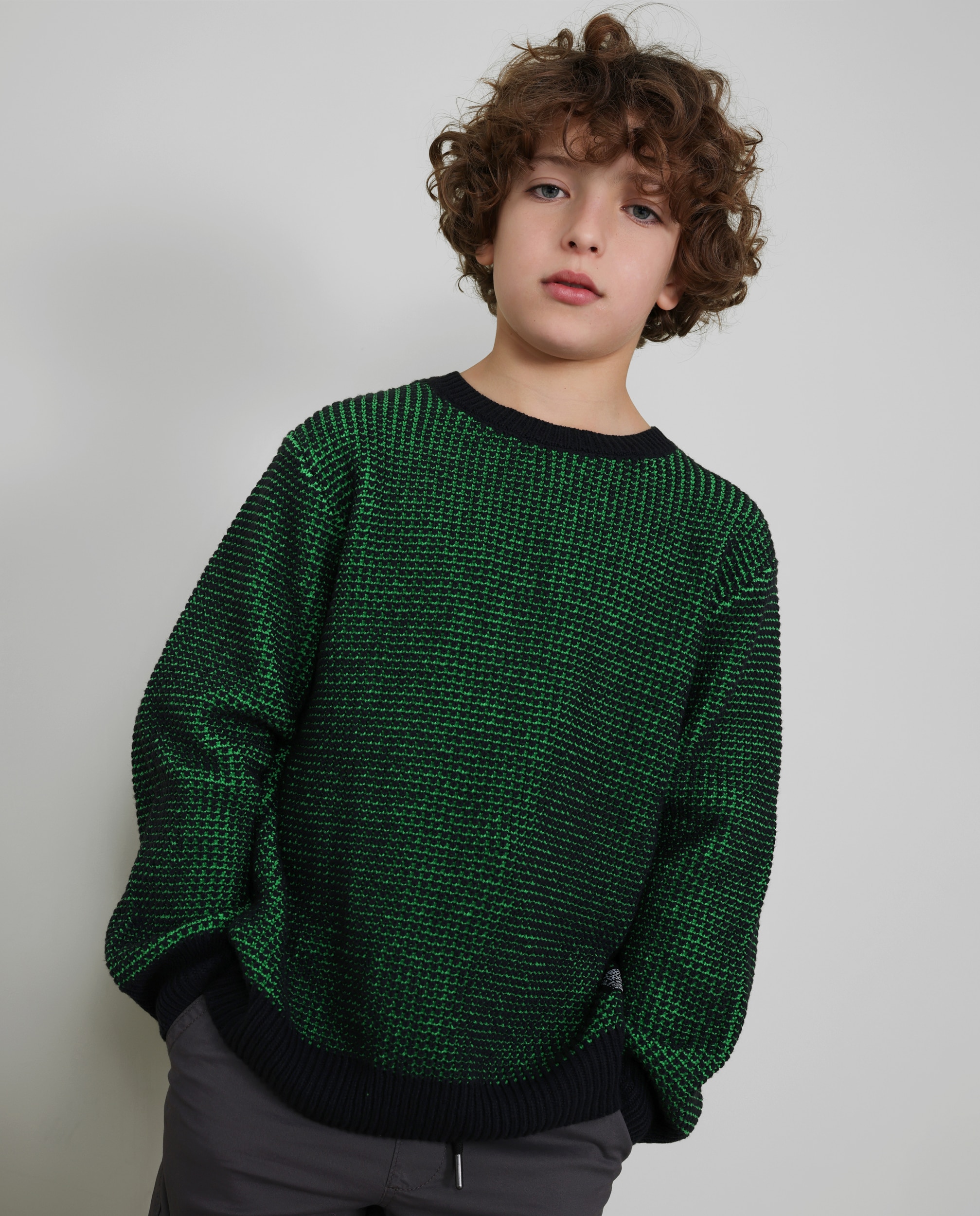 Imagem 0 de Camisola Infantil de Tricô com Gola Redonda e em Verde