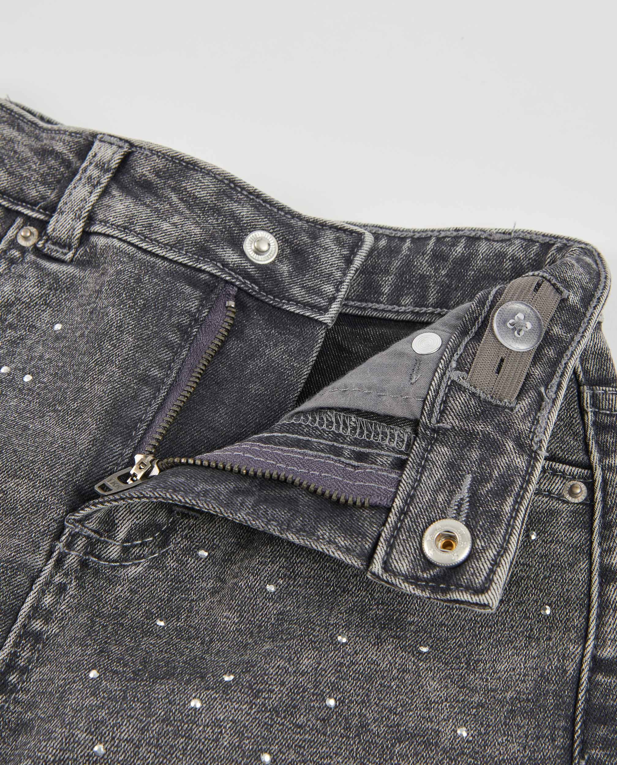 Jeans Infantil Efeito Lavagem com Pedraria Cinzento-4