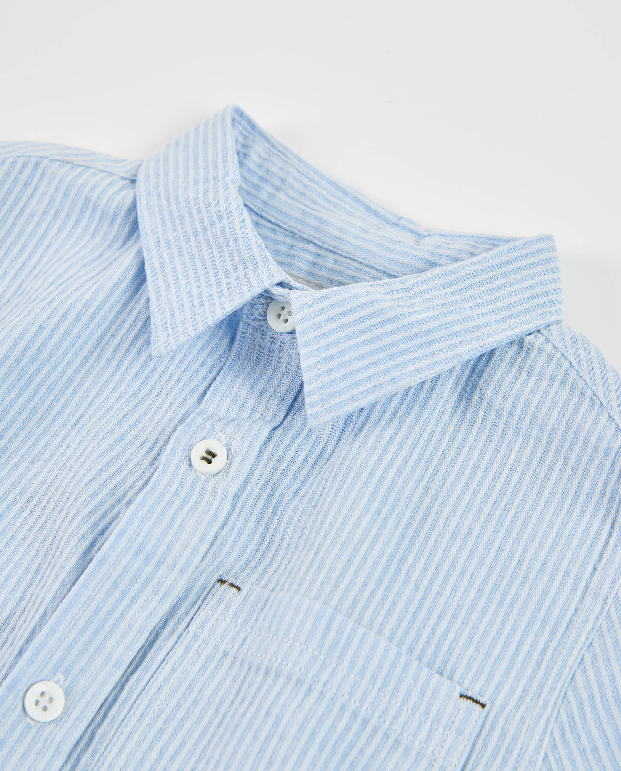 Camisa Infantil de Algodão Às Riscas Finas e Bolso Frontal Azul-celeste-3