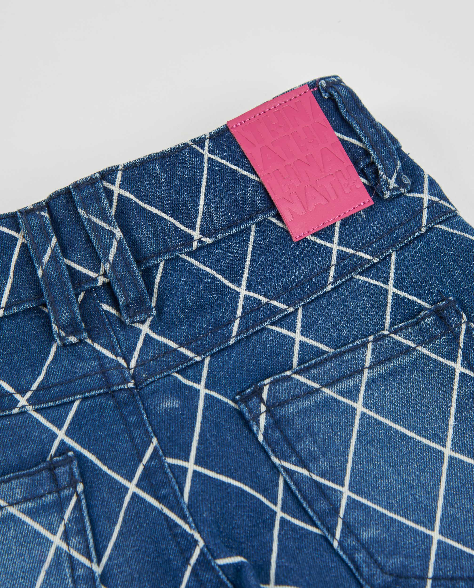 Jeans Infantil com Estampado Geométrico e Corte a Direito Azul-4