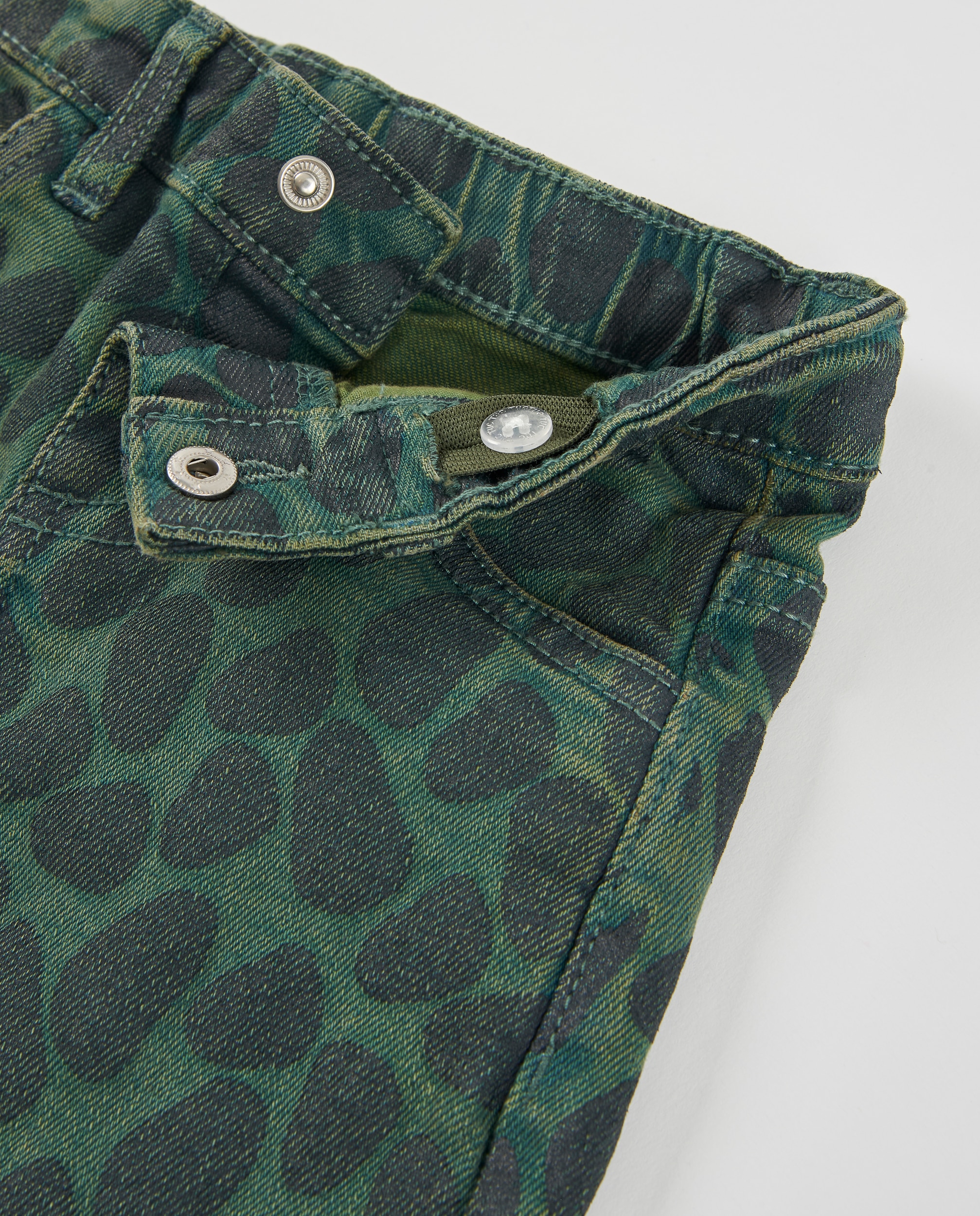 Jeans de Algodão com Design Animal Print e Cintura Confortável Infantil Verde-3