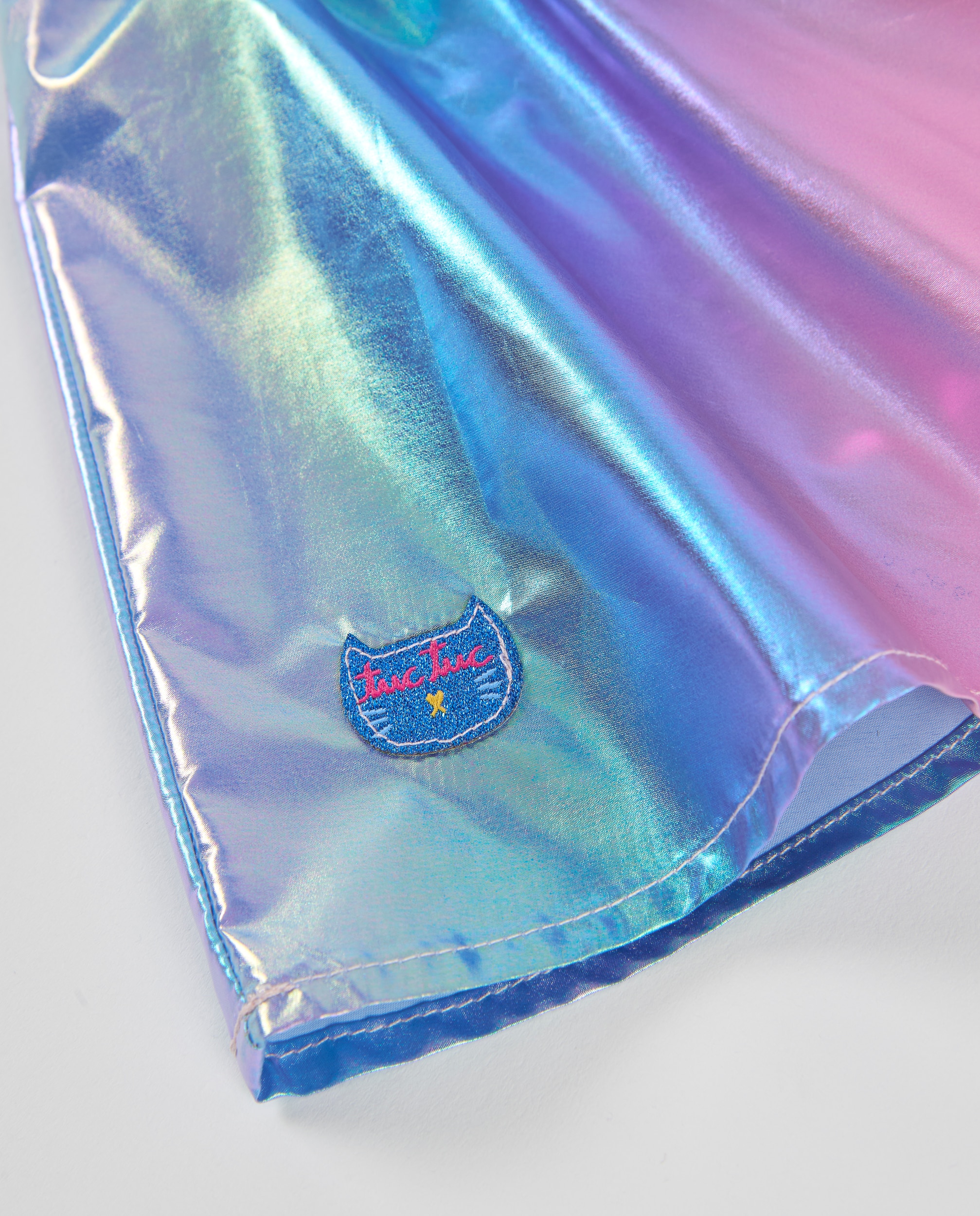 Saia Infantil de Tecido Holográfico e Acabamento Brilhante Azul-claro-4