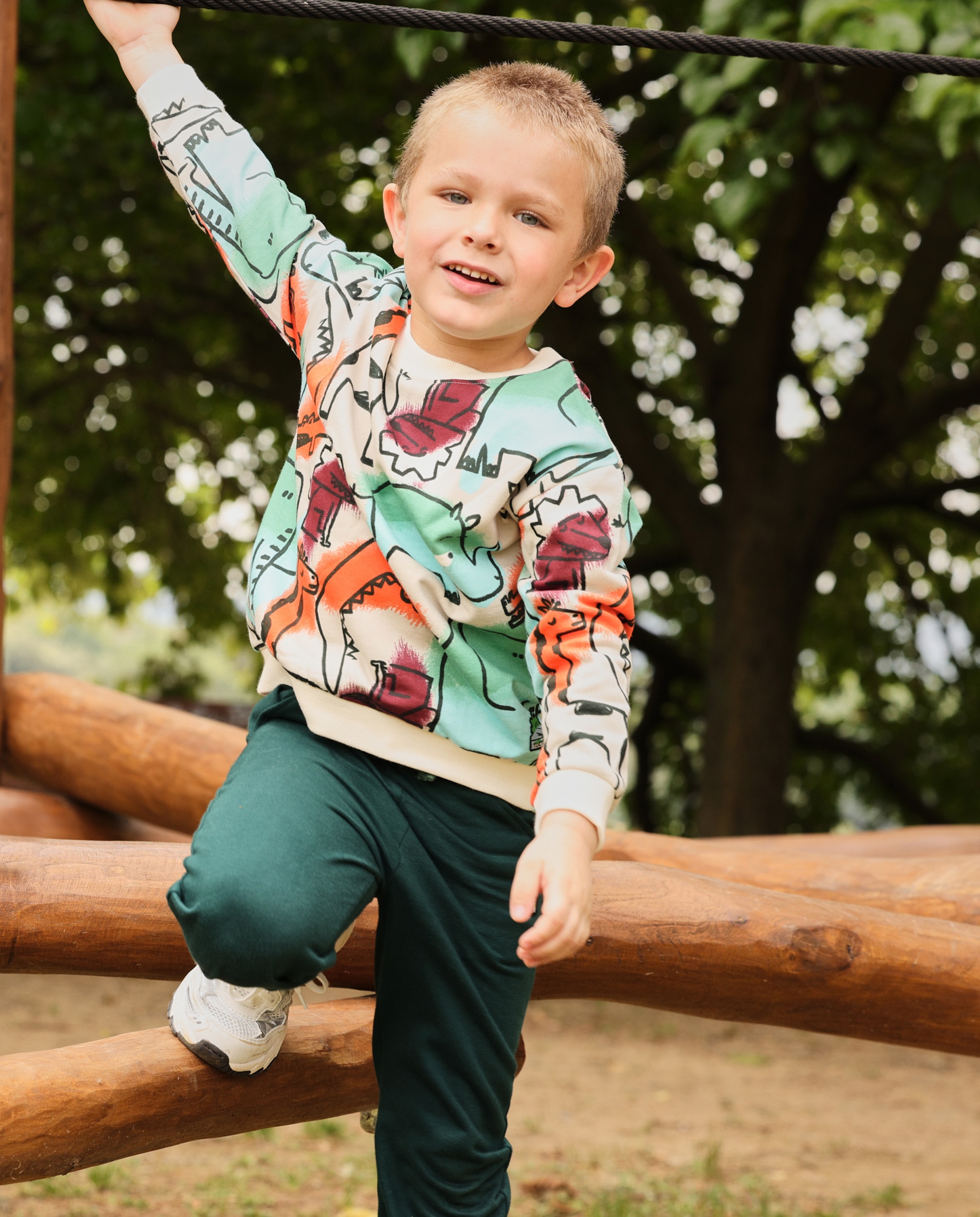 Imagem 0 de Calças Infantil de Felpa com Cintura Ajuste Confortável e Cordão