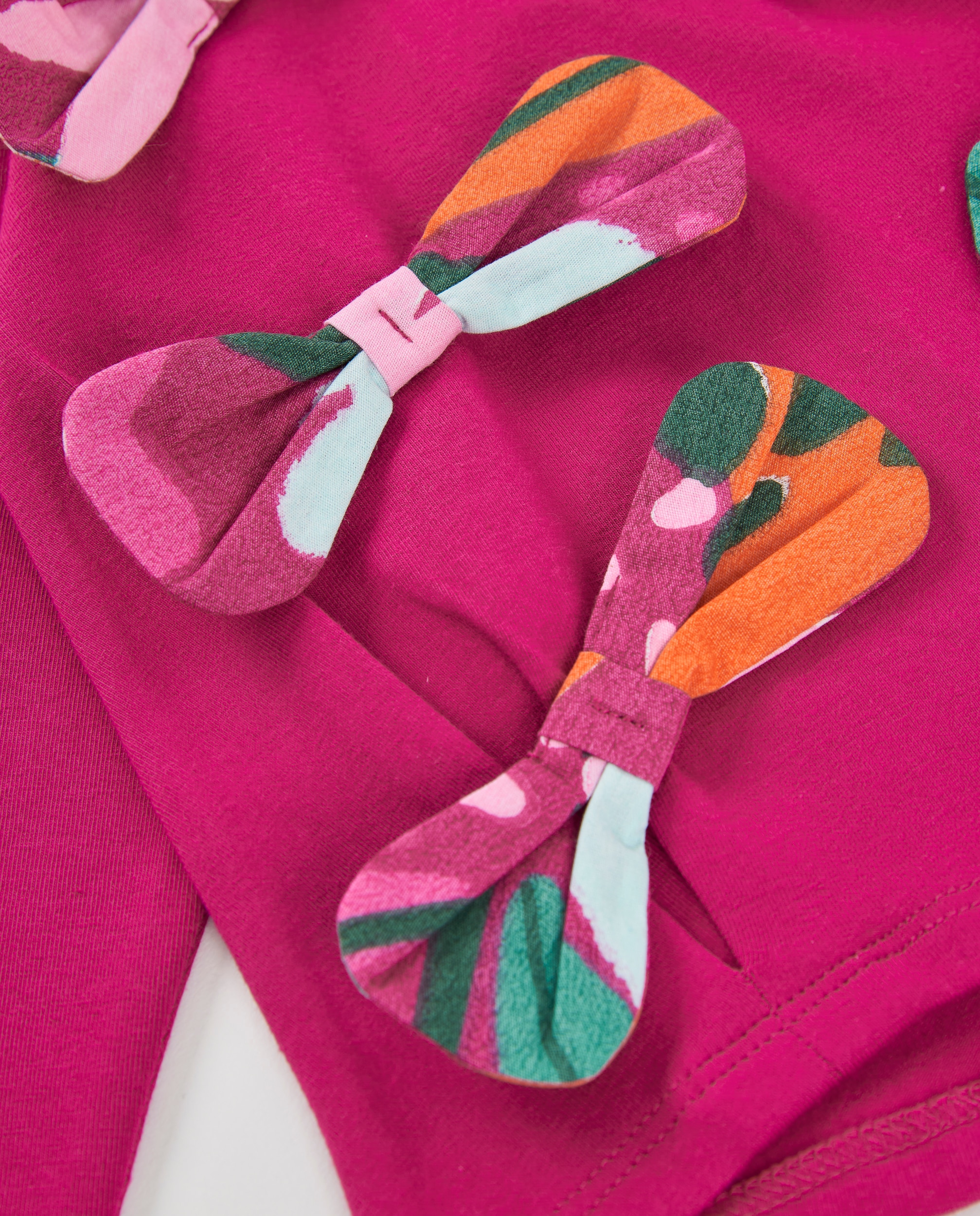 T-shirt Infantil de Malha com Laços Decorativos e Design Original Violeta-4