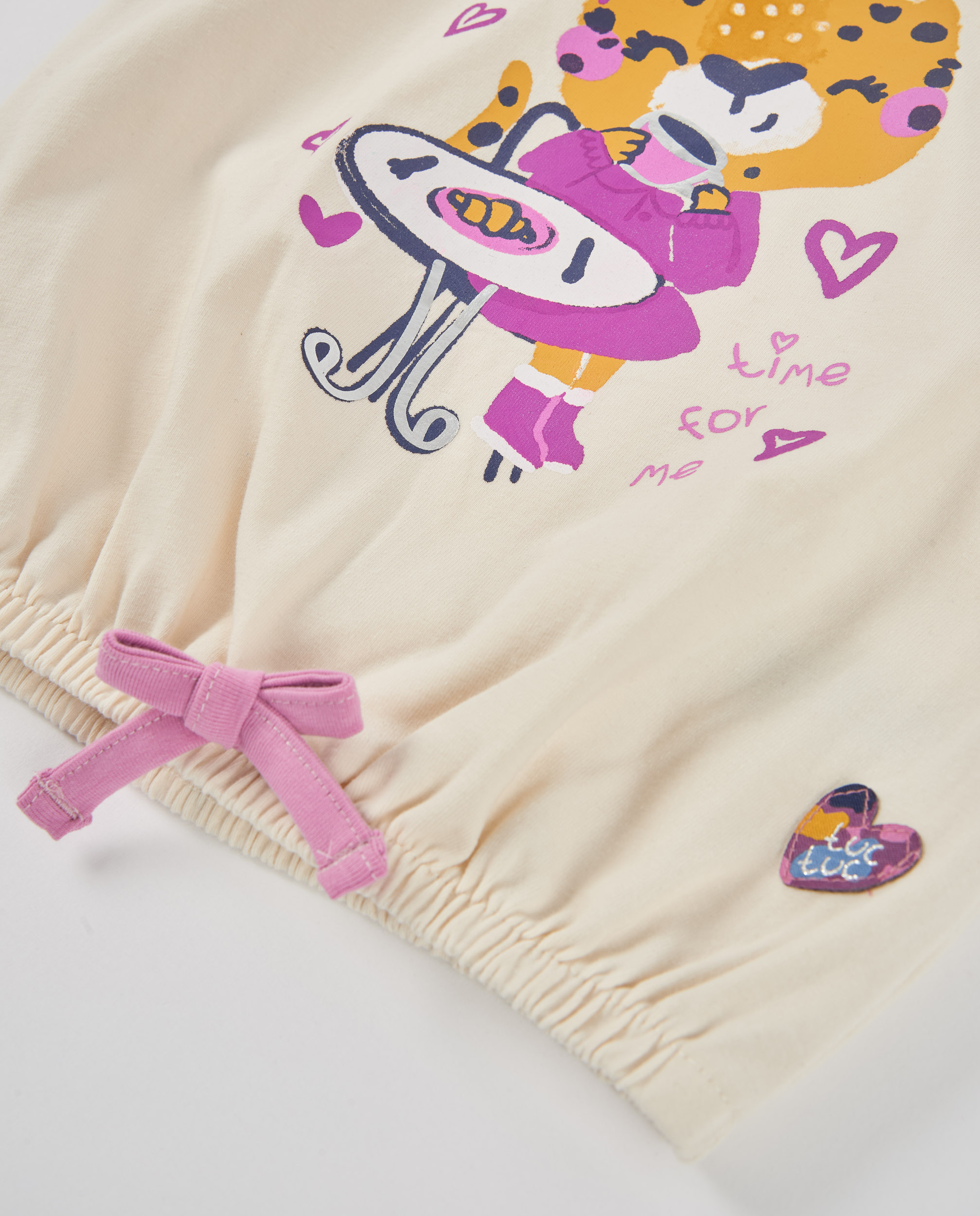 T-shirt Infantil de Malha com Desenho Leopardo e Detalhe de Laço Cru-4