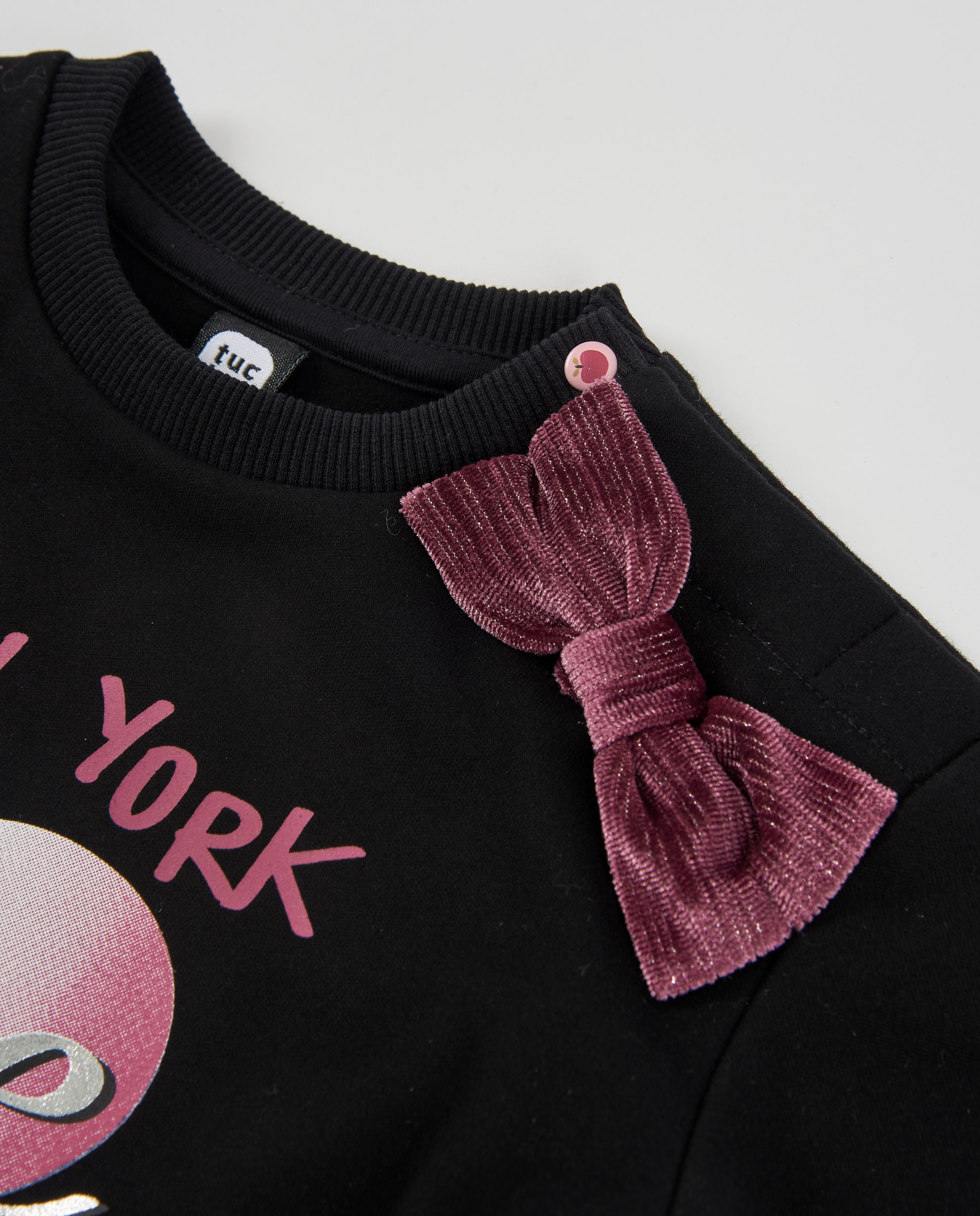 Sweatshirt Infantil de Felpa com Estampado de Coração e Toque Quente Preto-3