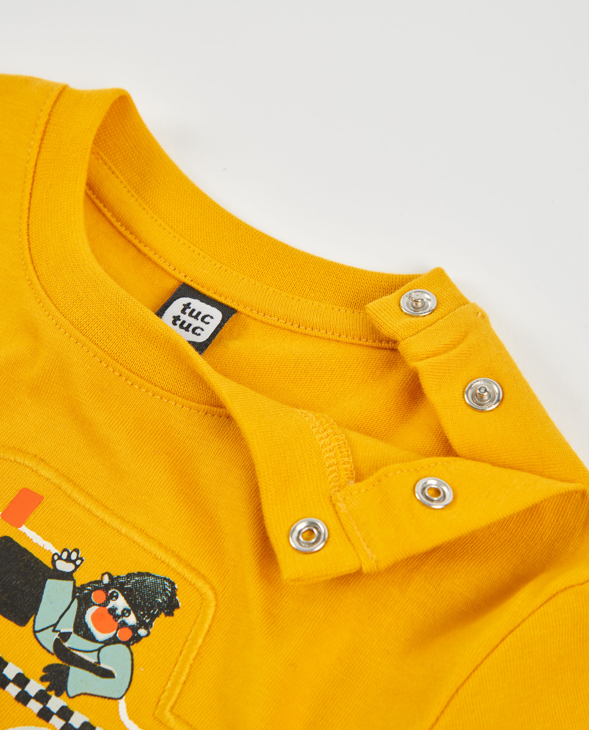 T-shirt Infantil de Malha com Aplique de Carro Amarelo-4