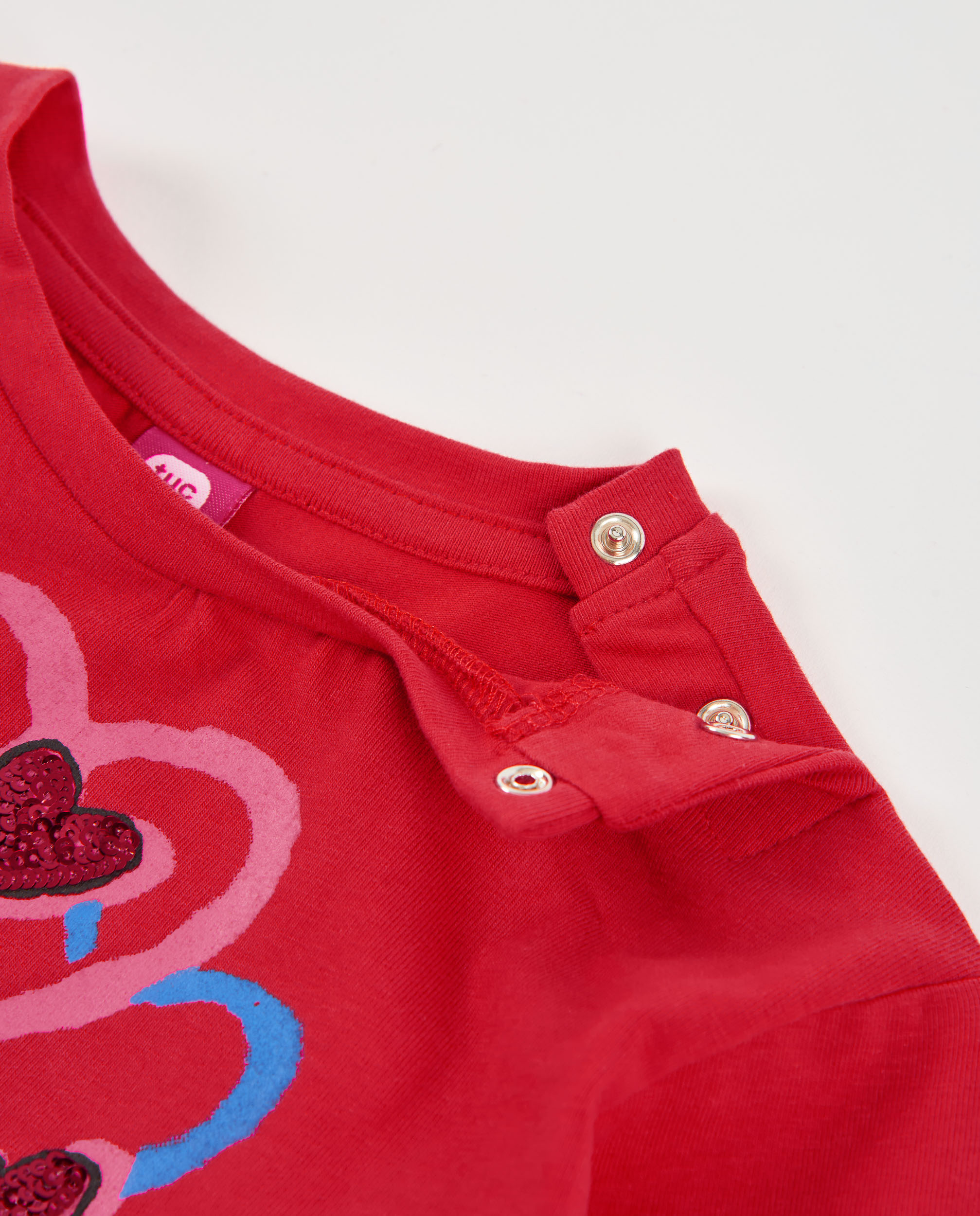 T-shirt Infantil de Malha com Design de Corações e Laços Vermelho-3
