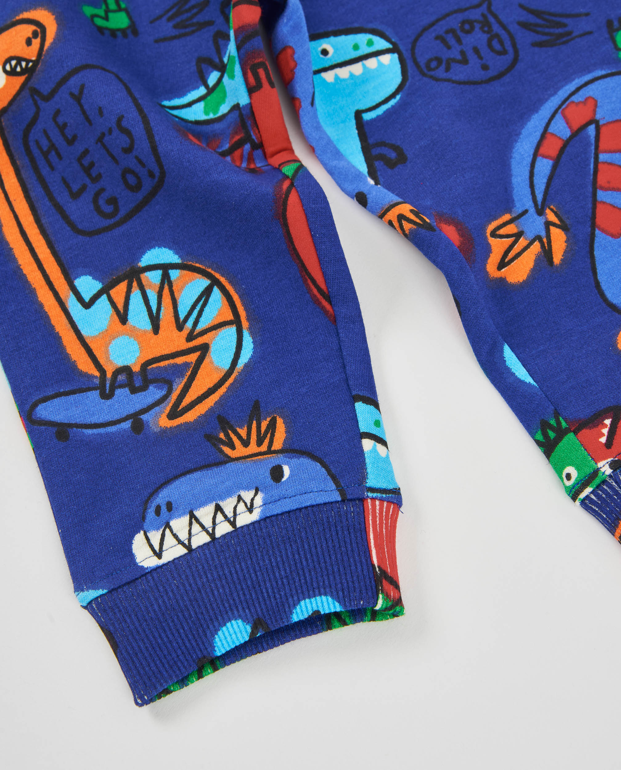 Calças Infantil de Felpa com Print de Dinossauros e Tecido Resistente Azul-5