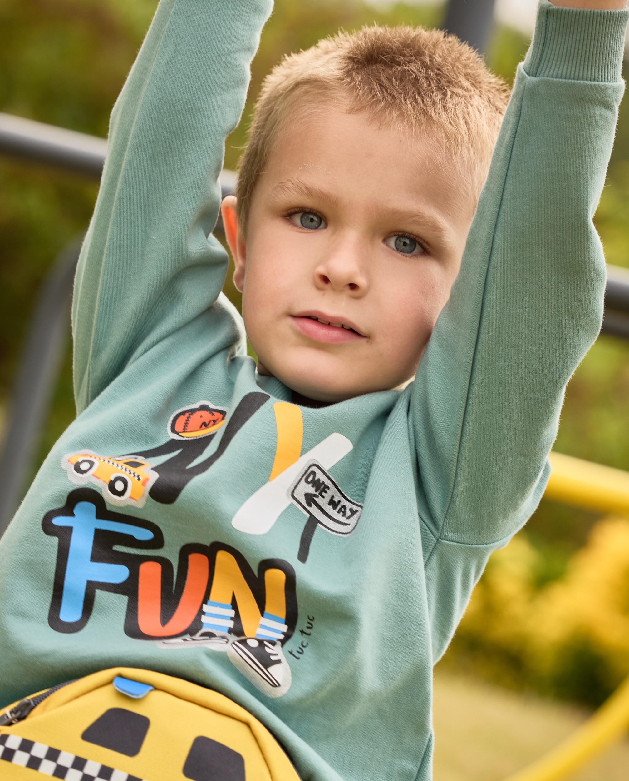 Imagem 0 de Sweatshirt Infantil de Felpa com Gráfico de Carros