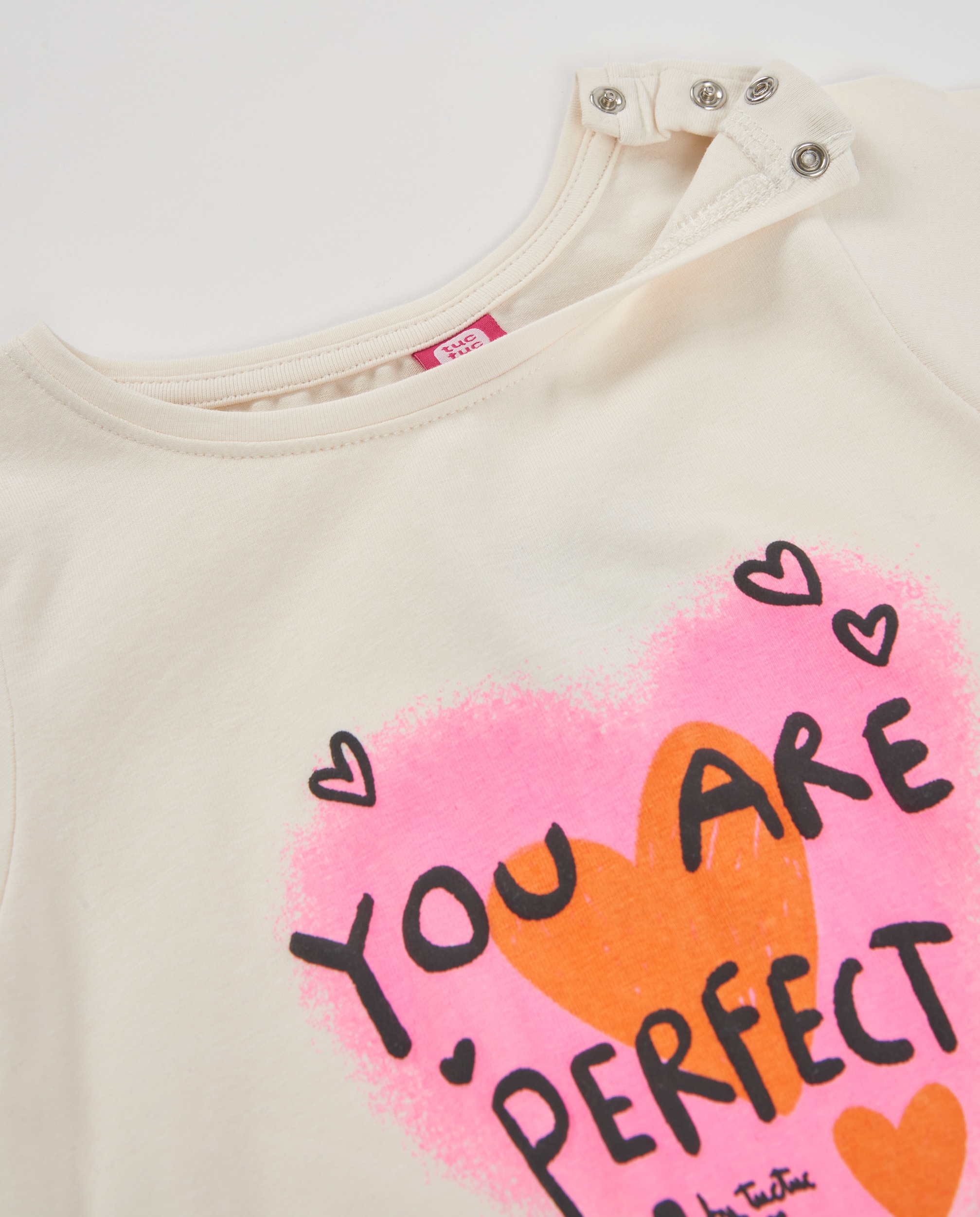 T-shirt Infantil de Malha com Estampado Central e Mensagem Alegre Cru-4