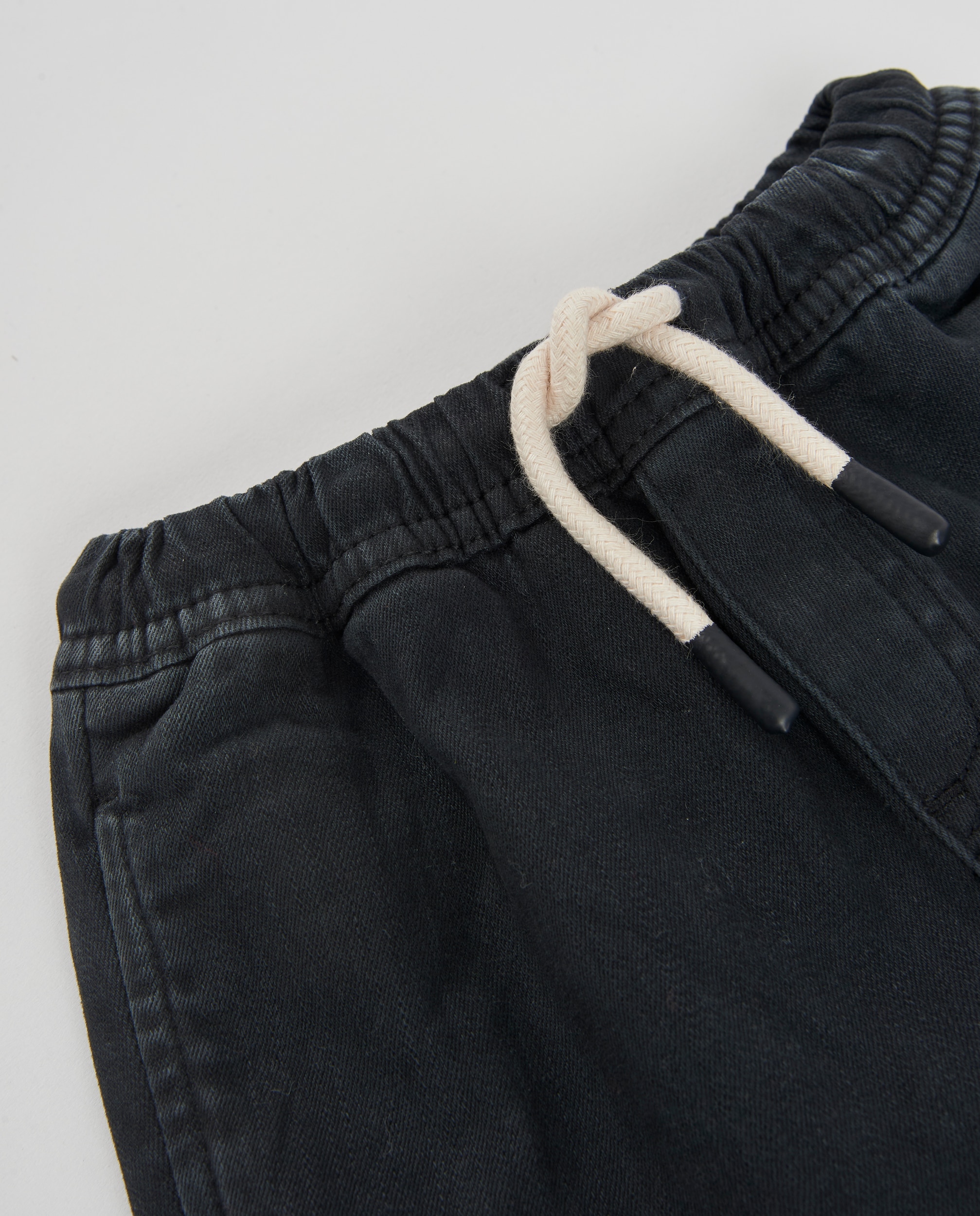 Jeans Infantil com Cintura Elástica e Cordão Ajustável Preto-3
