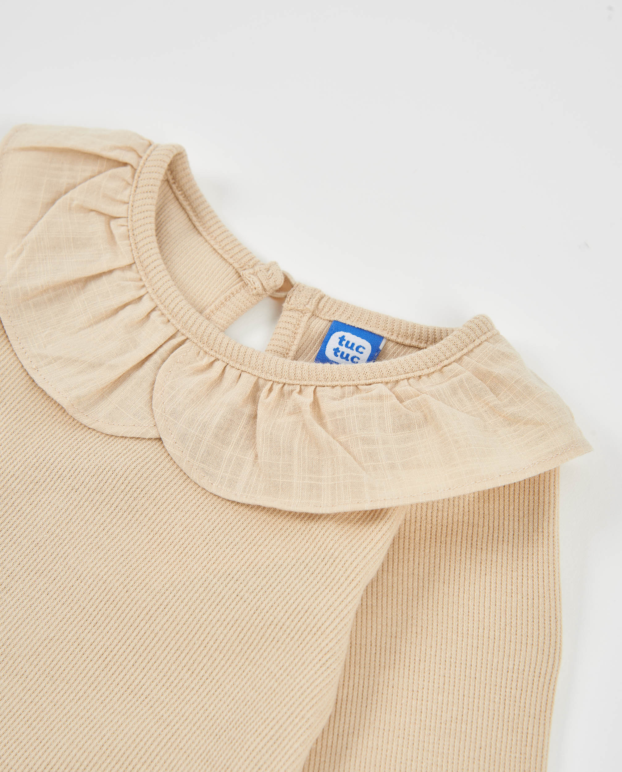 T-shirt Infantil de Malha com Manga Comprida e Detalhe de Folho Bege-3