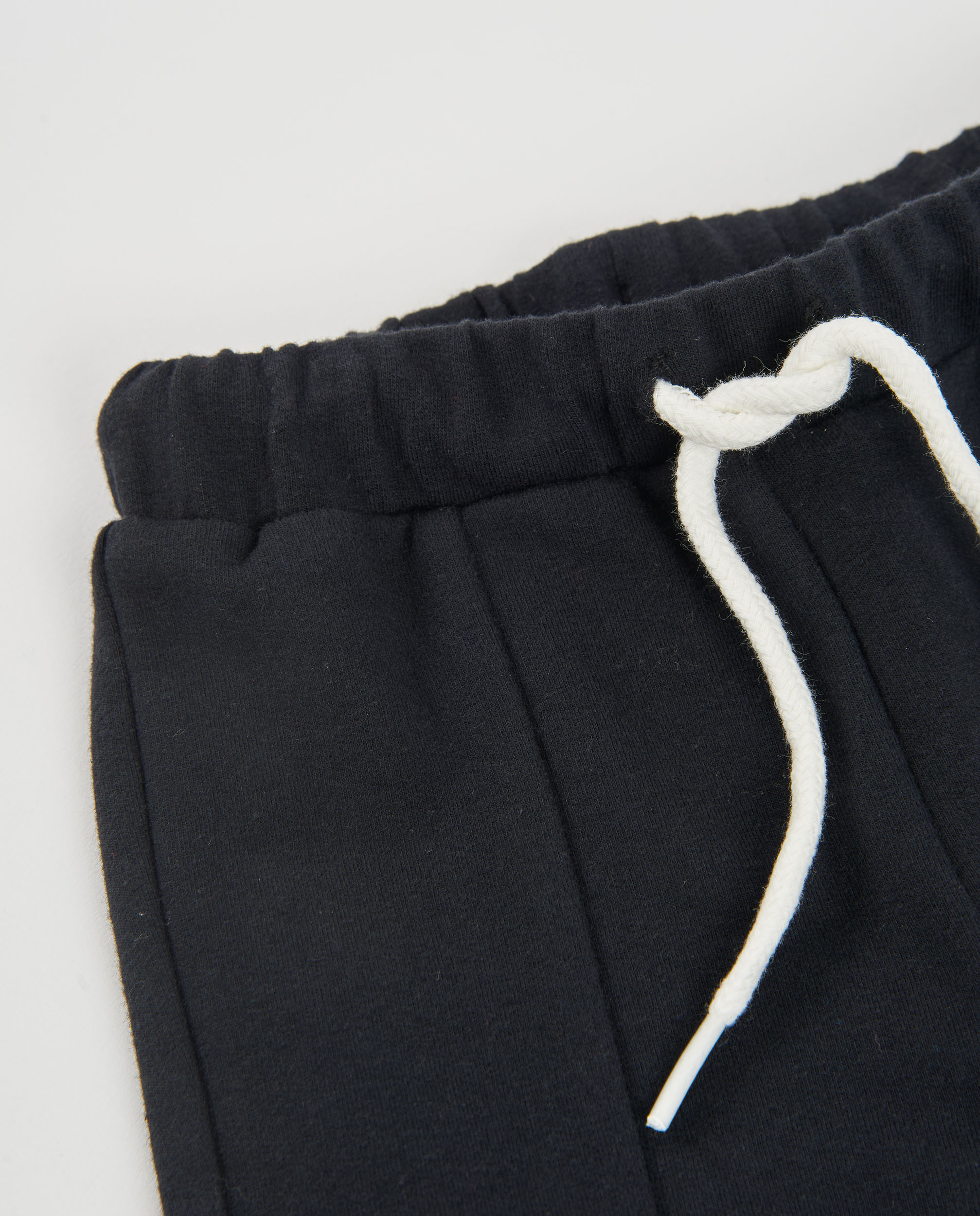 Calças Infantil de Felpa com Bolso Cargo e Tacto Suave Preto-3