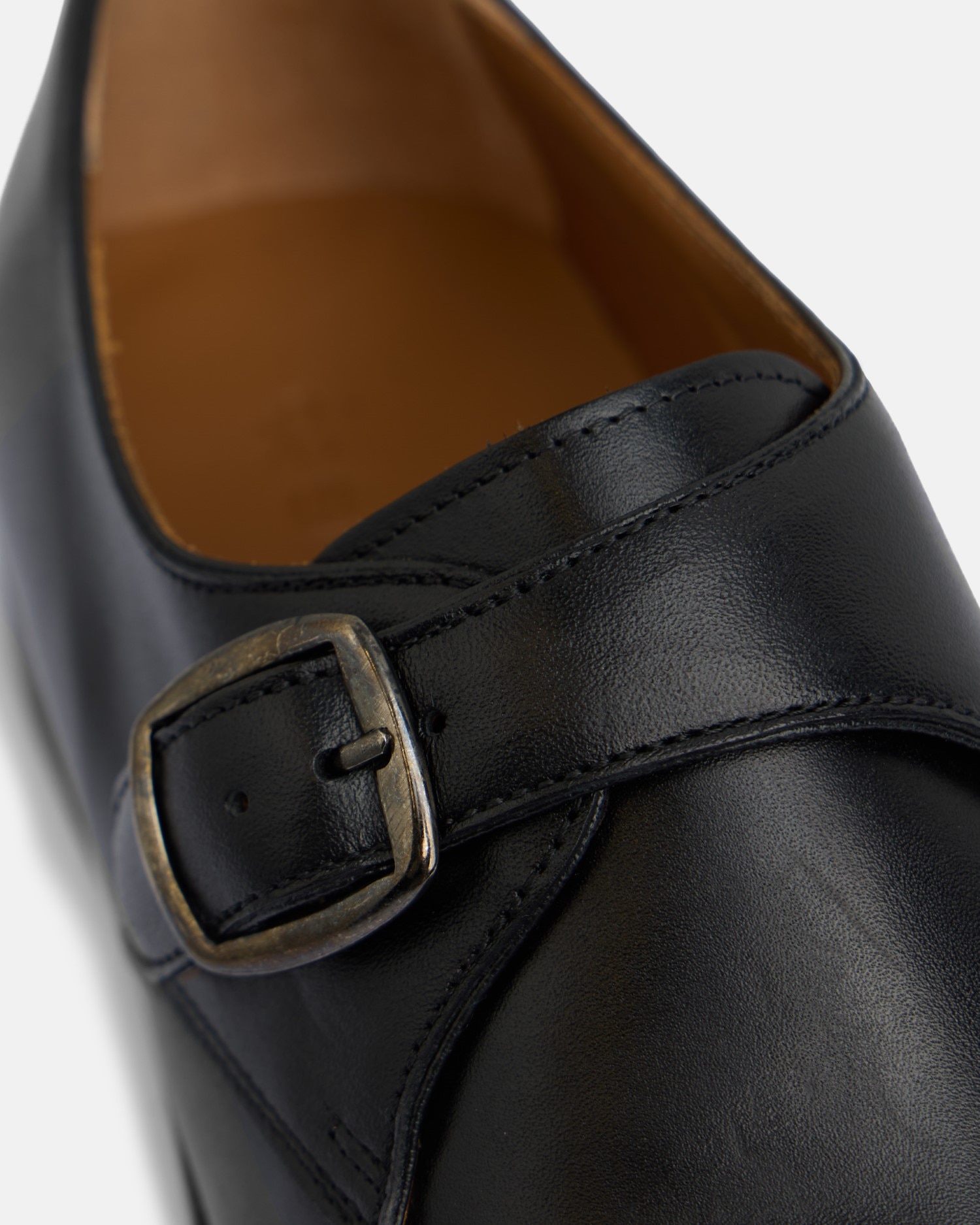 Bluchers Clássicos de Pele Perfurados em Preto Preto-4