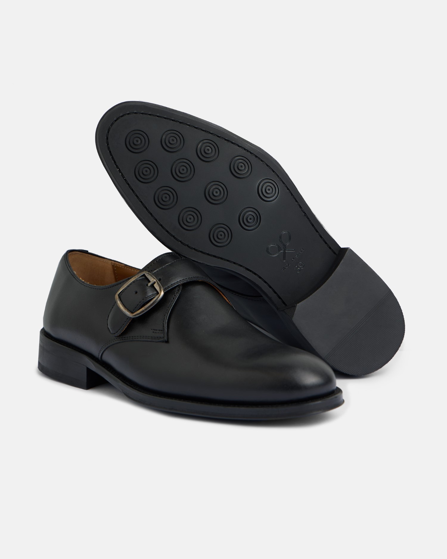 Bluchers Clássicos de Pele Perfurados em Preto Preto-5