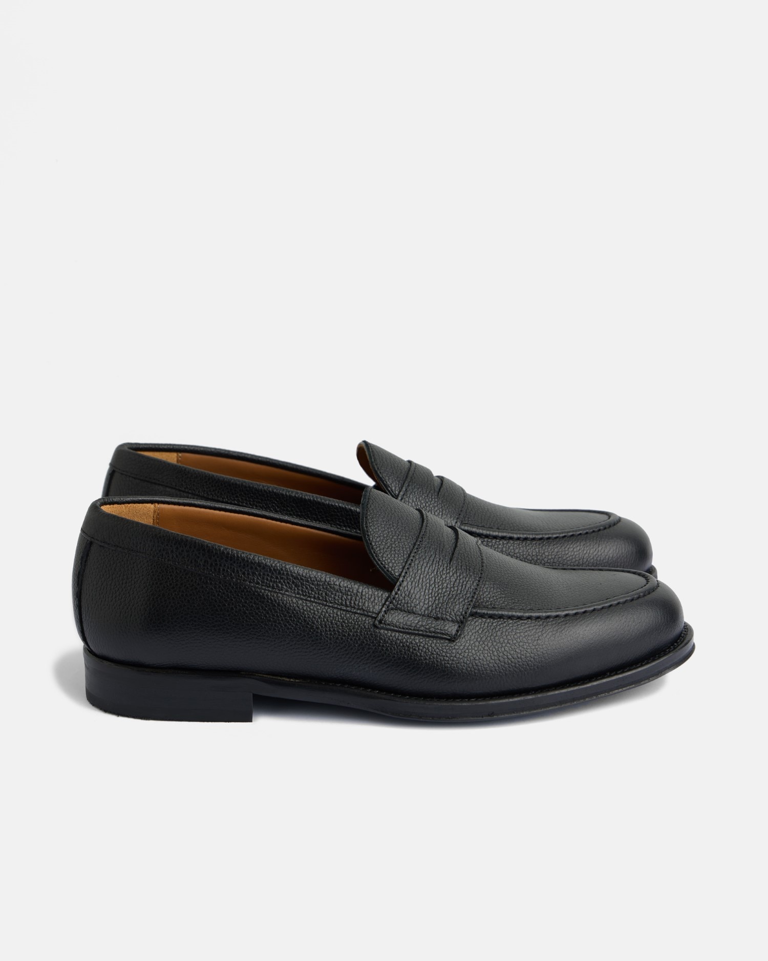 Mocassins Penny Soft Grain em Preto Preto-4