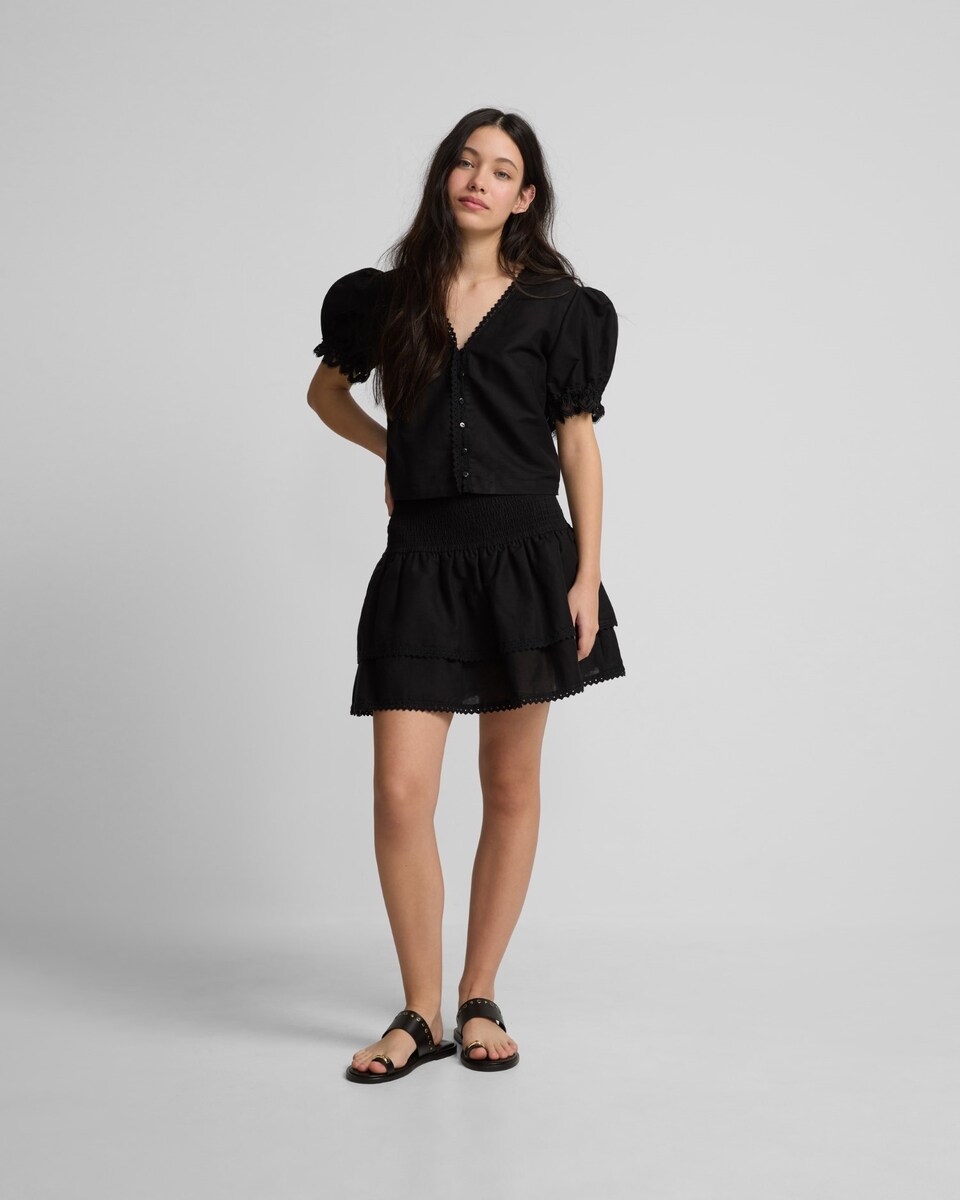 Saia Mini com Folhos e Renda em Preto Preto-1