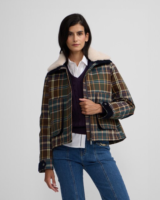 Imagem 0 de Casaco Encerado Pelo Aos Quadrados em Verde