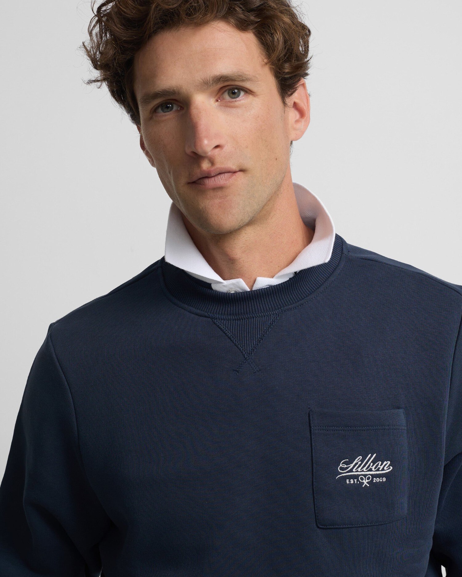 Sweat com Bolso Bordado Azul-marinho-3