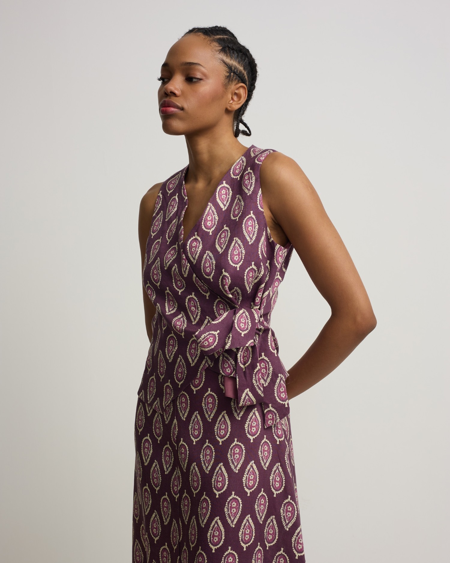 Imagem 0 de Colete Cruzado com Laço Estampado Bordeaux