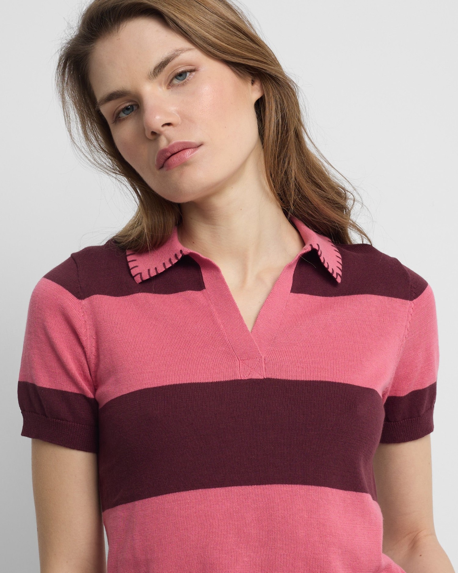 Polo de Malha de Manga Curta Às Riscas em Rosa Rosa-3