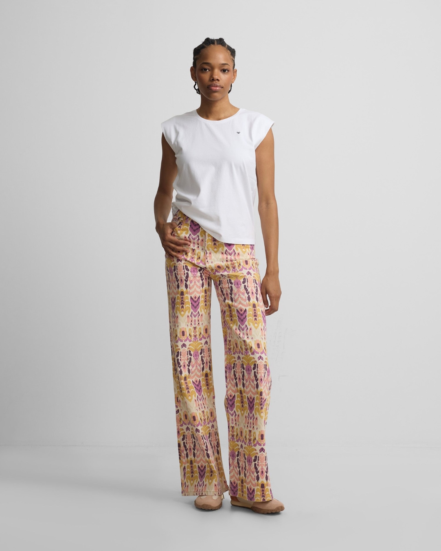 Imagem 0 de Calças Denim Estampado Ikat Rosas