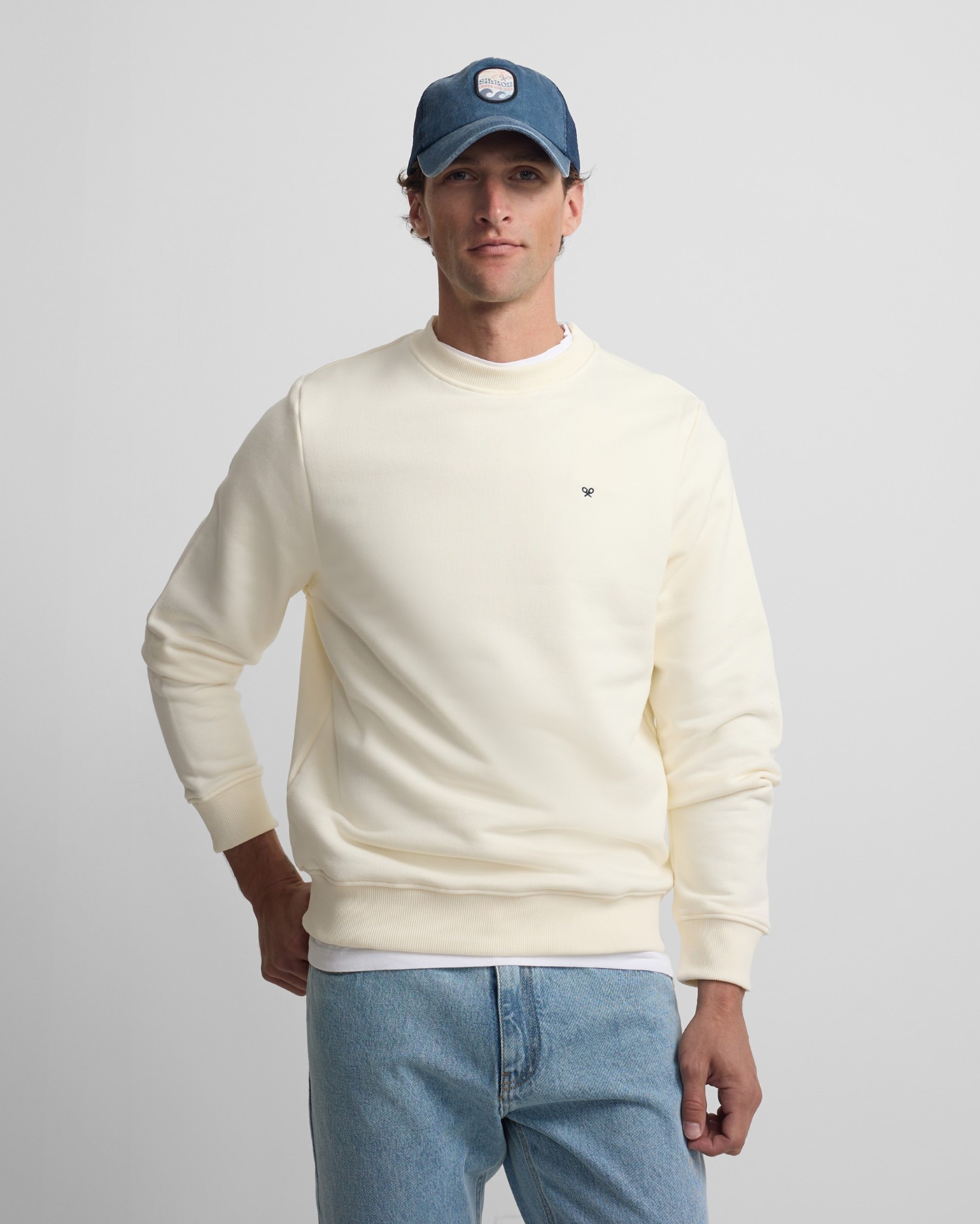 Sweatshirt sem Capuz Classics em Creme Creme-1