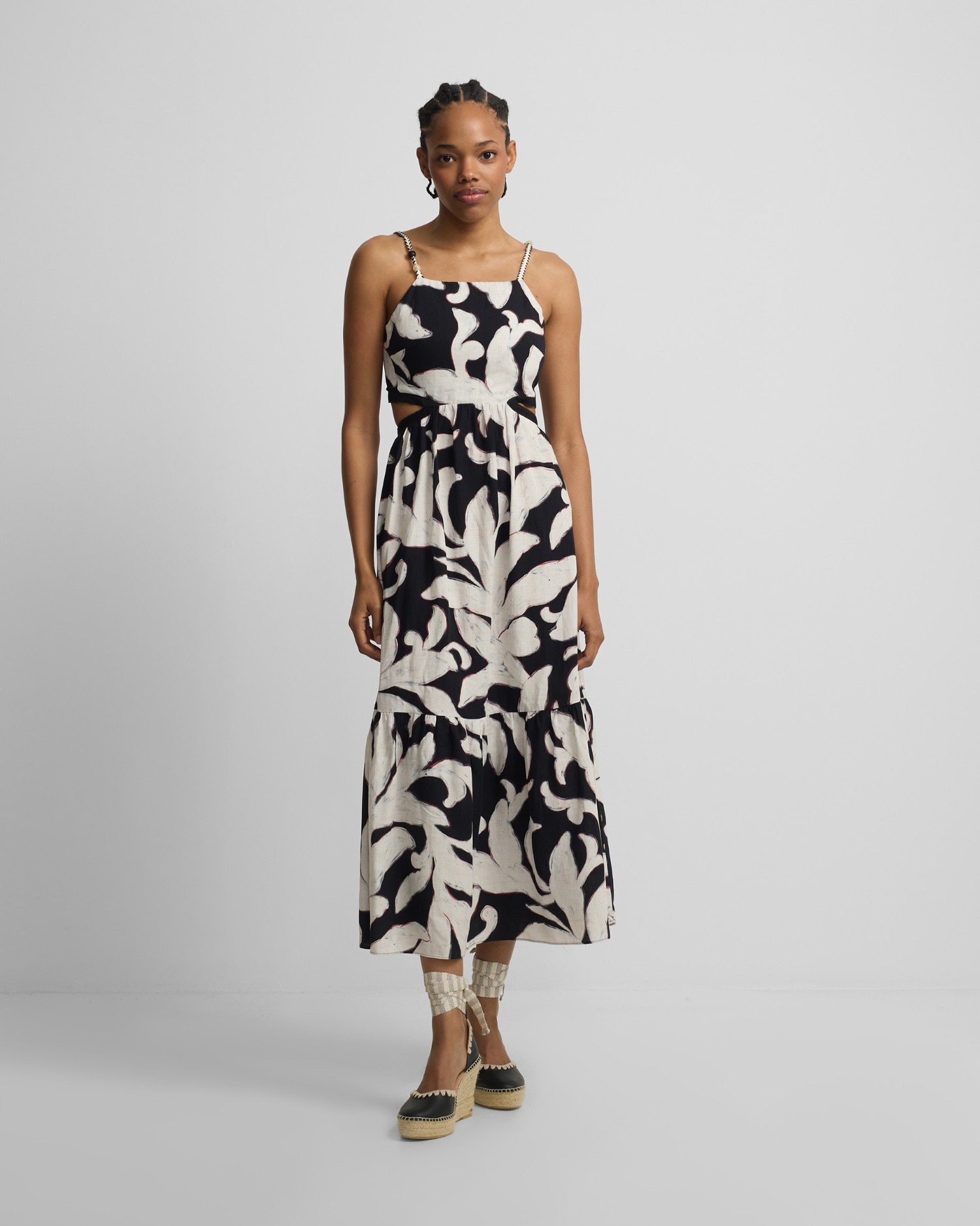 Vestido Cut Out Estampado de Flores em Preto Preto-1