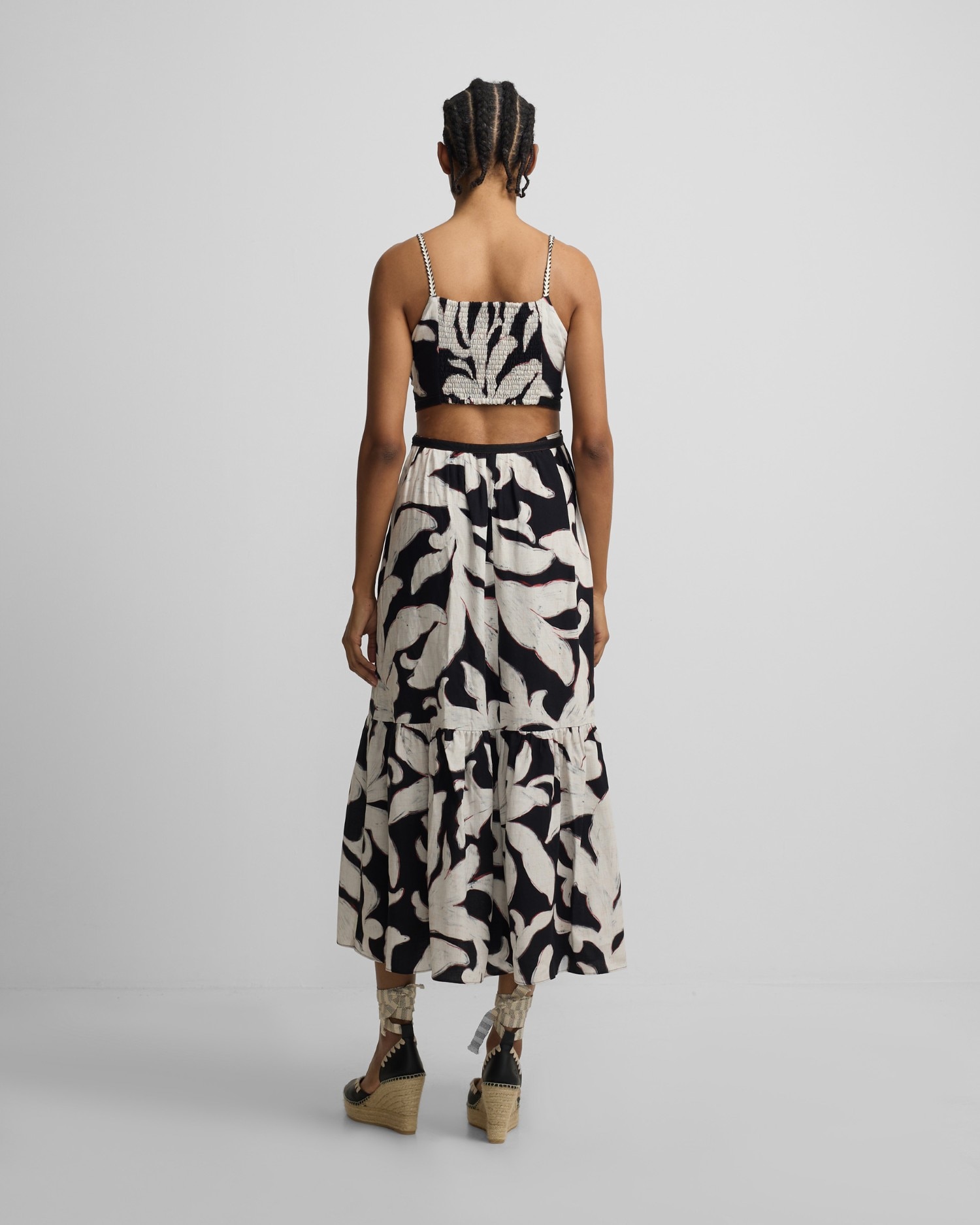 Vestido Cut Out Estampado de Flores em Preto Preto-2