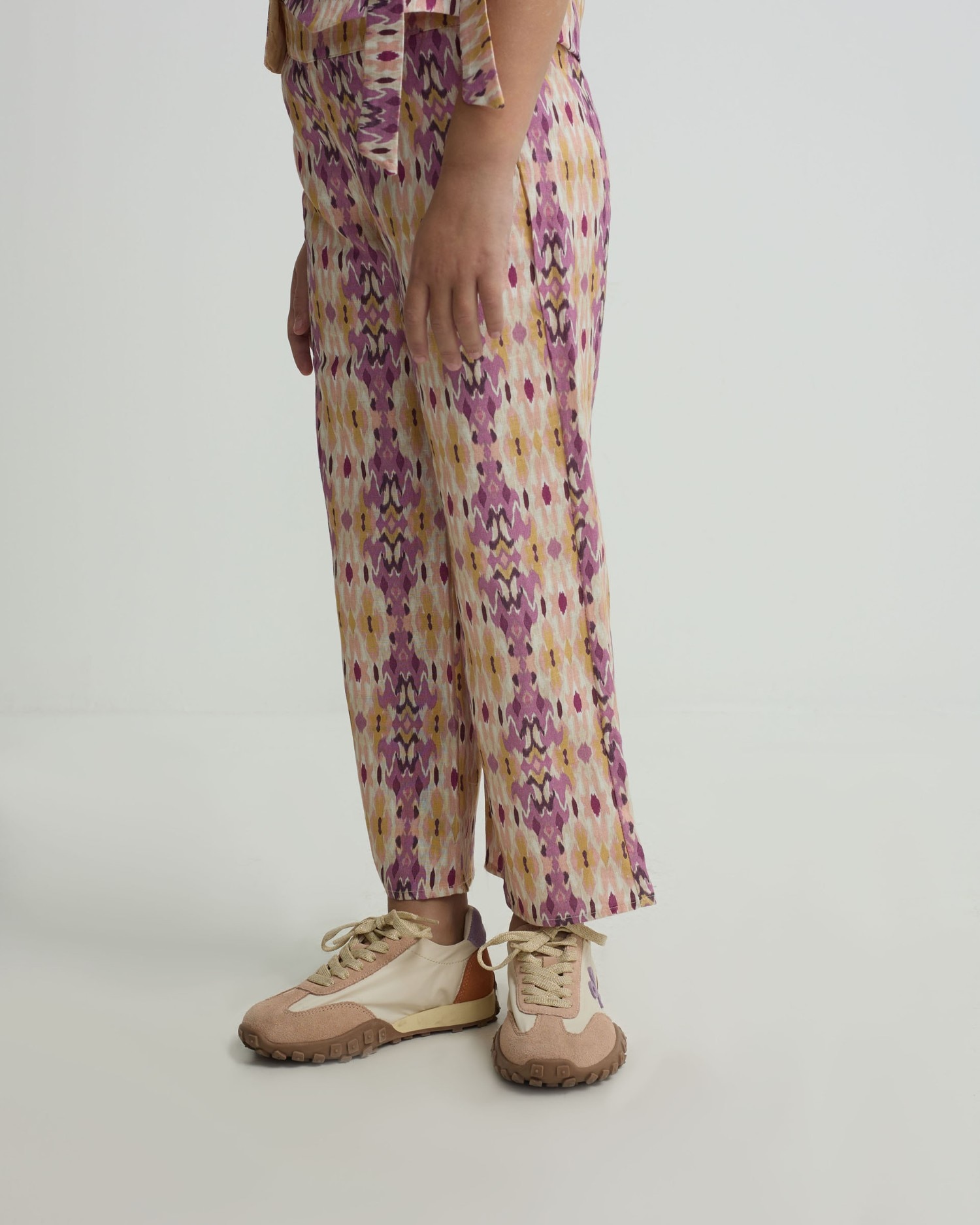 Calças Infantil de Linho com Estampado Ikat em Rosa Silbon Rosa / Verde-3