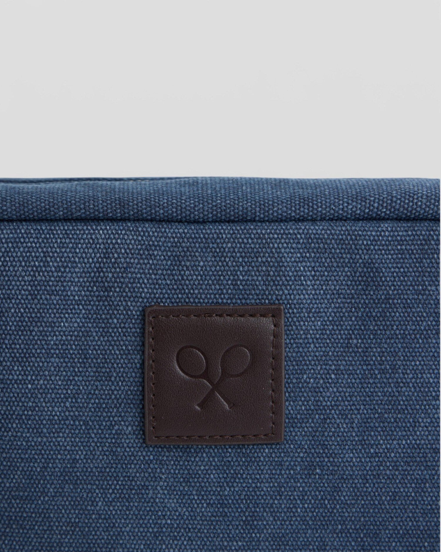 Necessaire com Detalhe de Pele Azul-marinho Azul-marinho-2