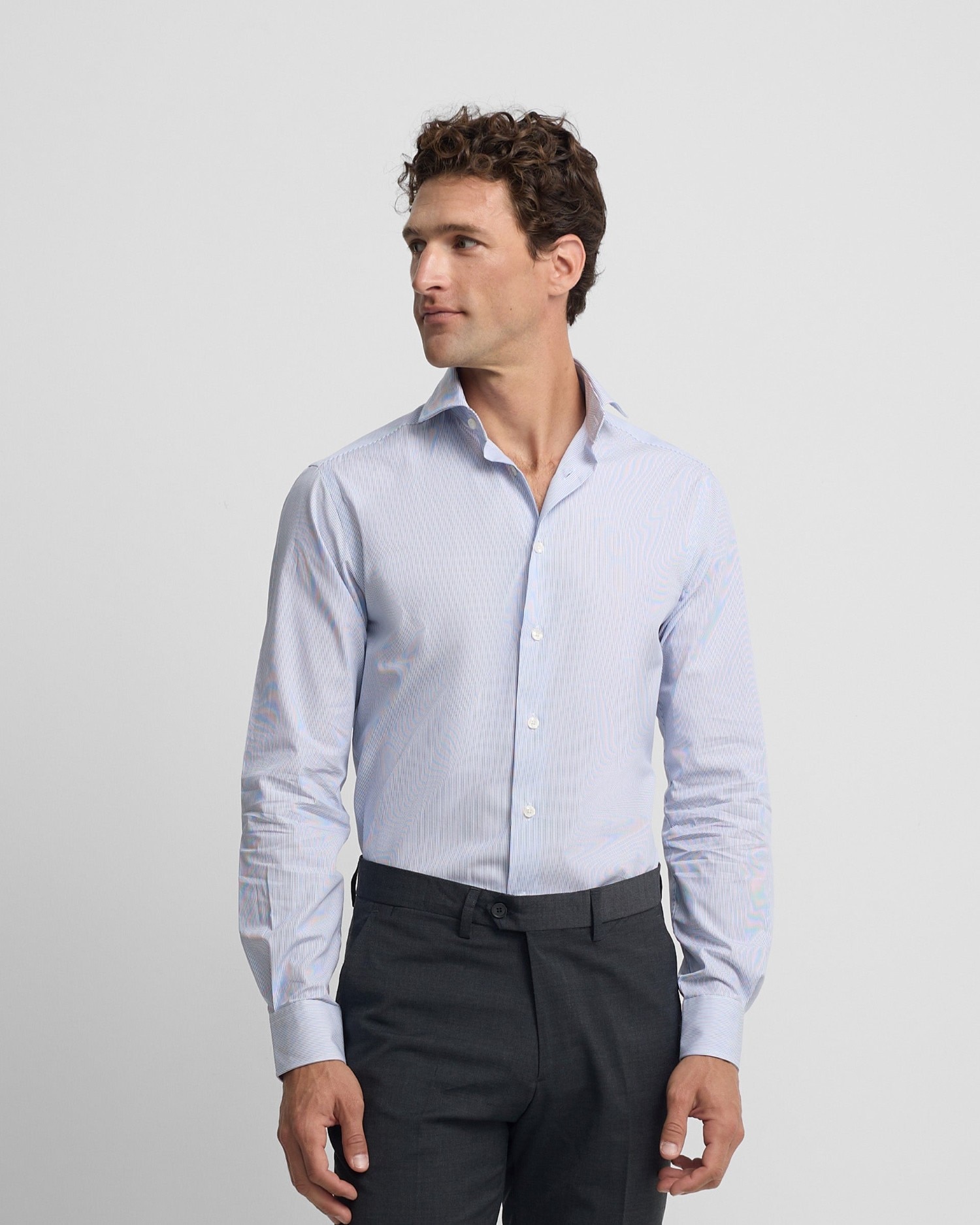 Imagem 0 de Camisa Formal Às Riscas Finas em Azul Celeste