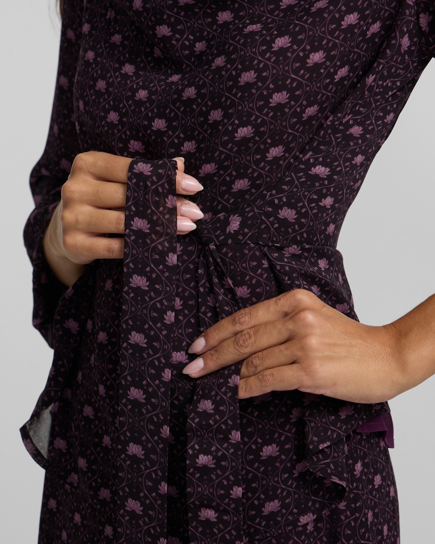 Saia Midi com Laçada Estampado Roxo Roxo-3