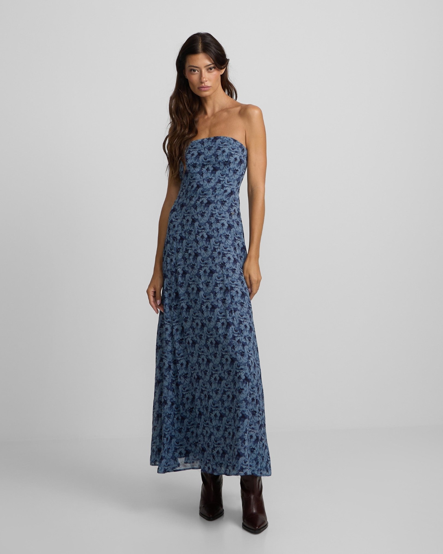 Imagem 0 de Vestido Comprido Cai-cai com Flores Azul