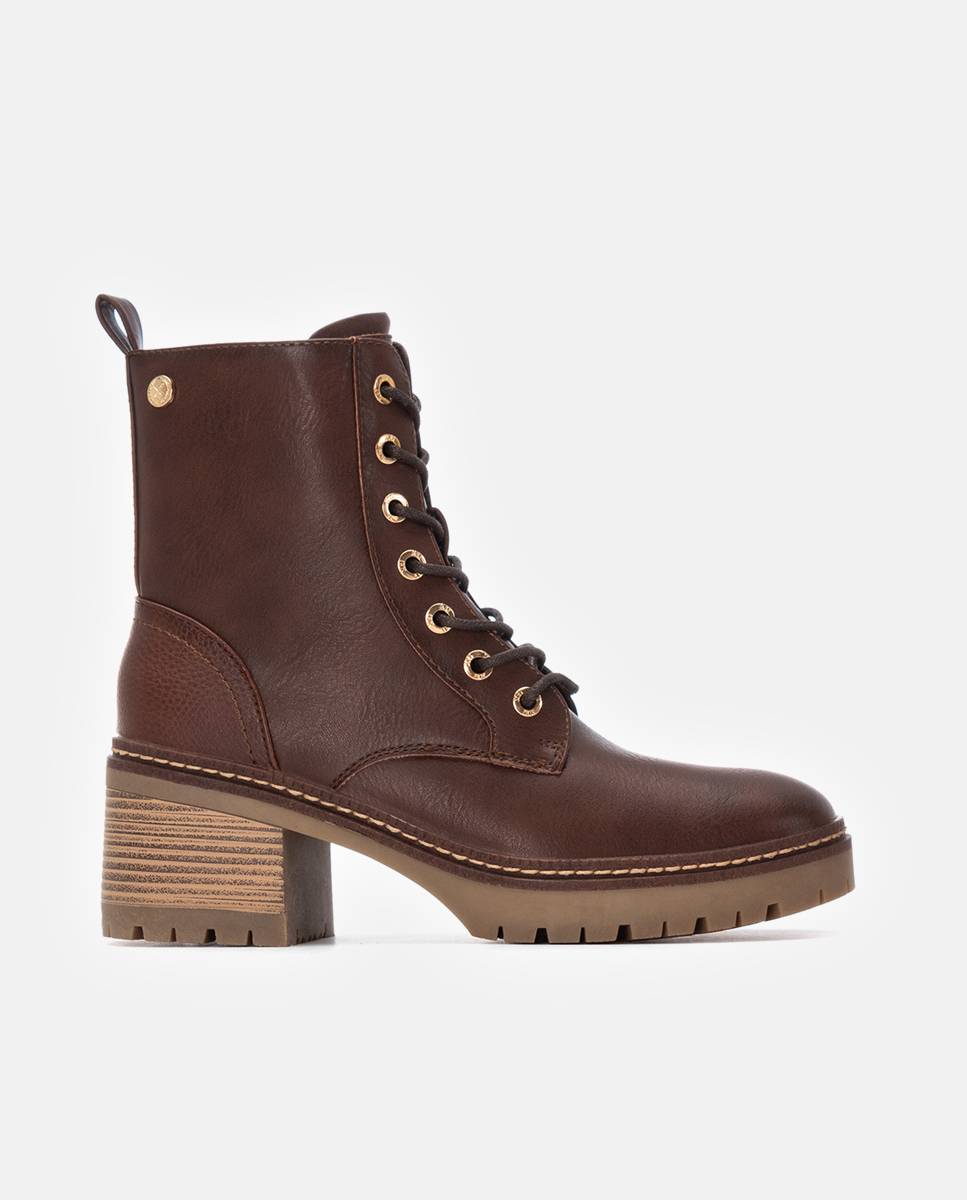 Imagem 0 de Botins Militar com Salto Largo