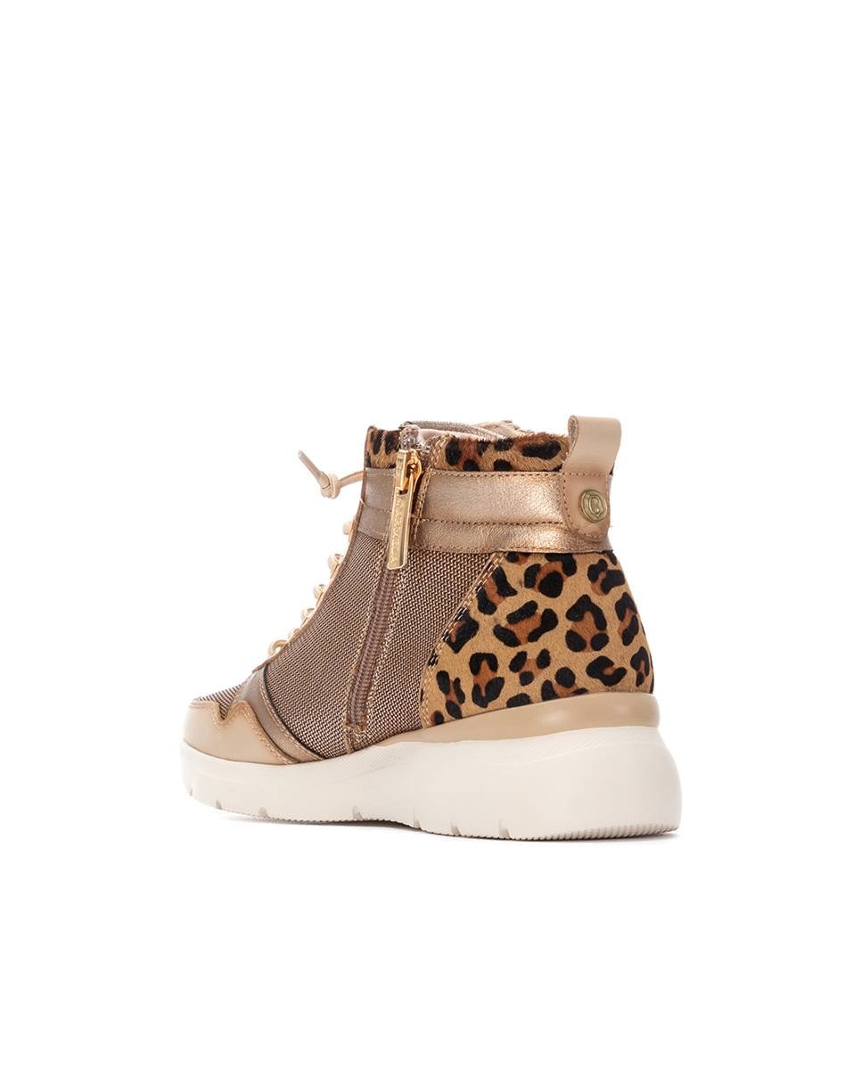 Botins com Atacadores de Pele Bege-4