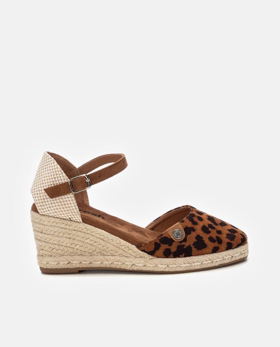 Alpercatas de Cunha com Fecho de Fivela Castanho-1