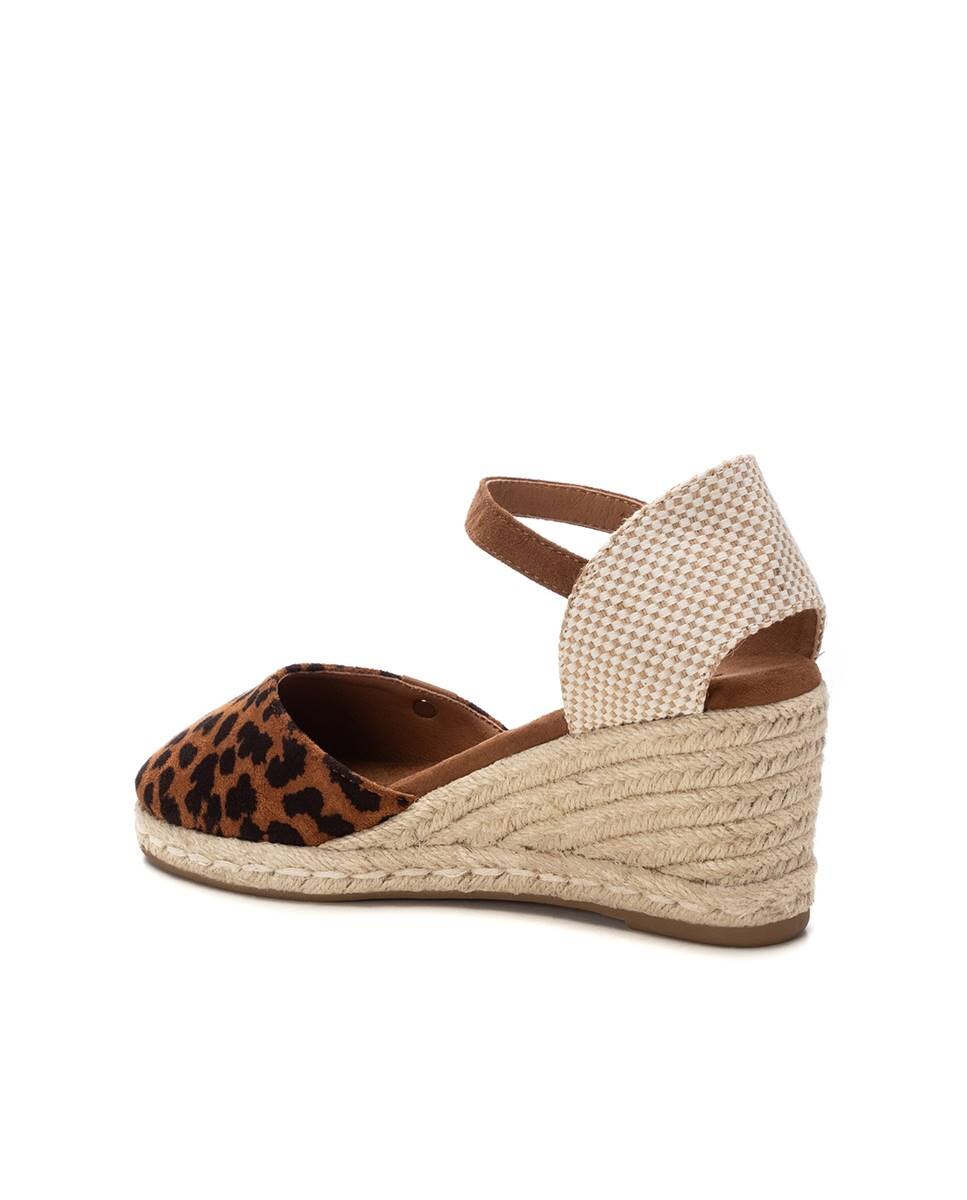 Alpercatas de Cunha com Fecho de Fivela Castanho-4