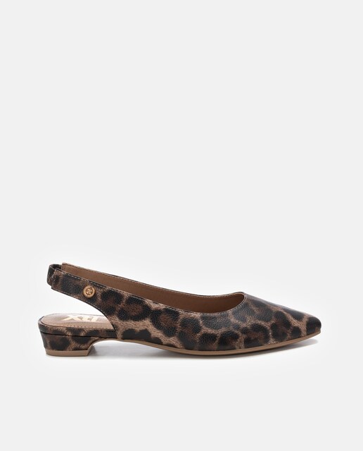 Imagem 0 de Sapatos Rasos com o Calcanhar Aberto e Biqueira Pontiaguda